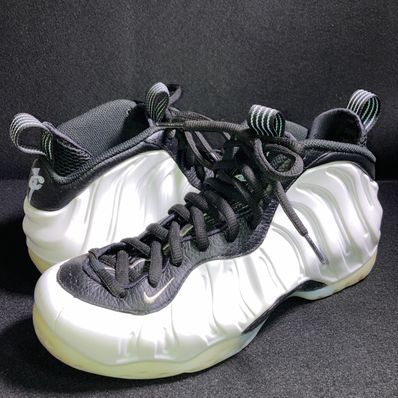 Nike Air Foamposite One "White and Black"