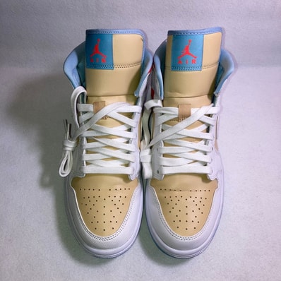 Nike Women's Air Jordan 1 Mid SE "Sesame"