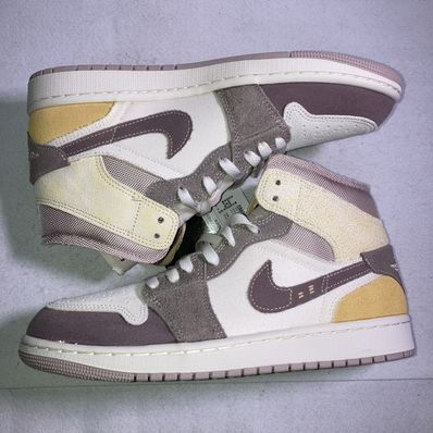 Nike Air Jordan 1 Mid SE Craft "Inside Out"