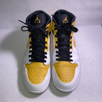 Nike Air Jordan 1 Mid "University Gold"