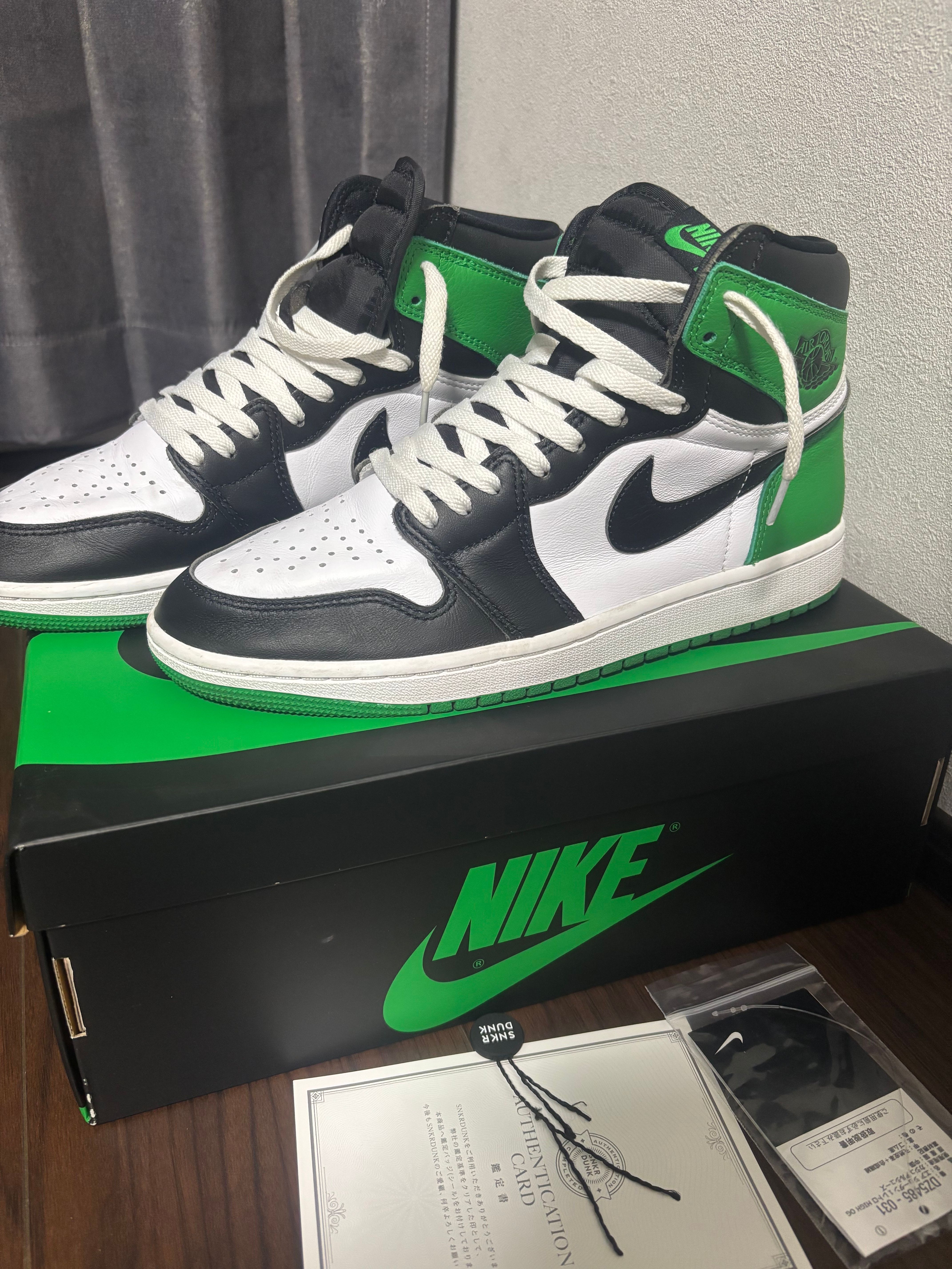 Nike Air Jordan 1 Retro High OG "Celtics/Black and Lucky Green" (2023)