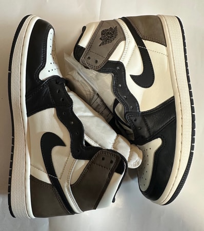 Nike Air Jordan 1 High OG "Sail/Dark Mocha/Black"