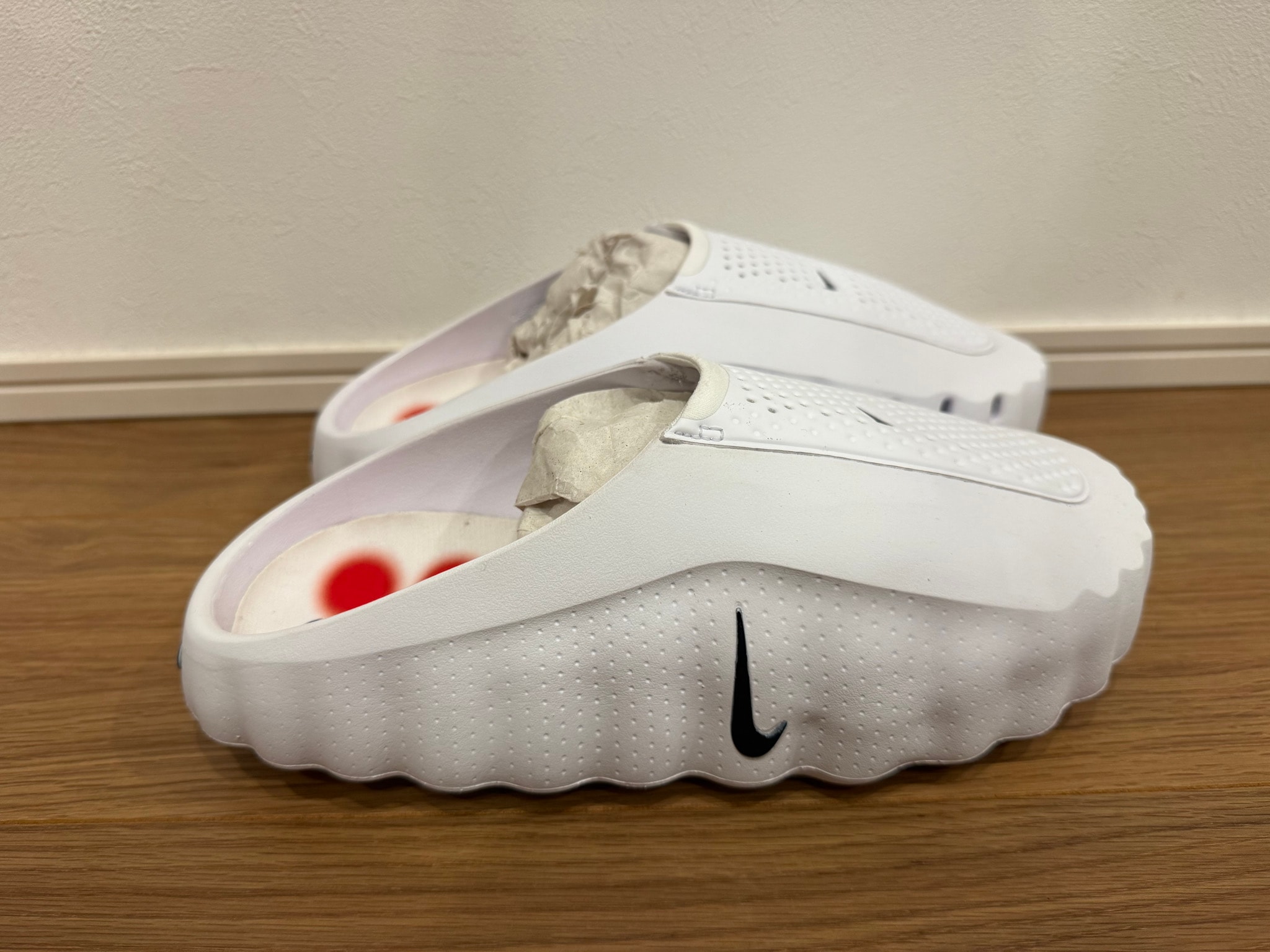 Nike Mind 001 Mules "White/Speed Red"