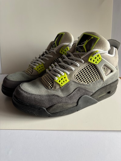 NIKE AIR JORDAN 4 RETRO LE "NEON"