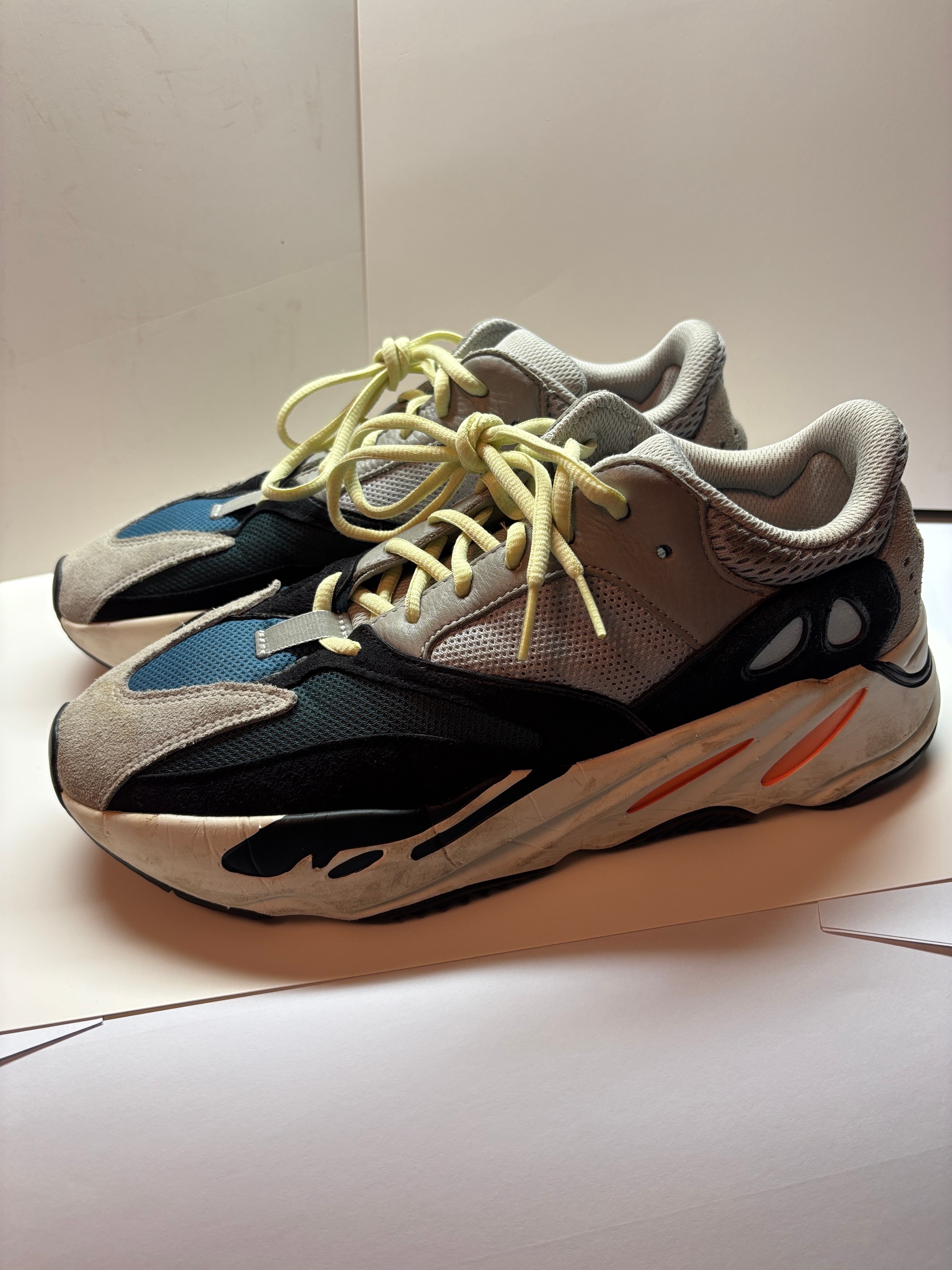 adidas YEEZY Boost 700 "Wave Runner"