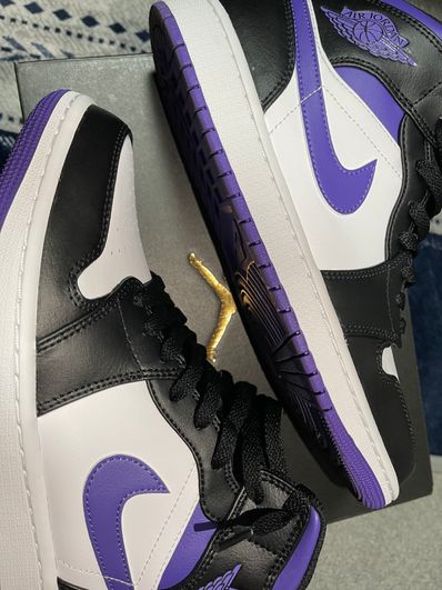 Nike Air Jordan 1 Mid "Black/Court Purple"