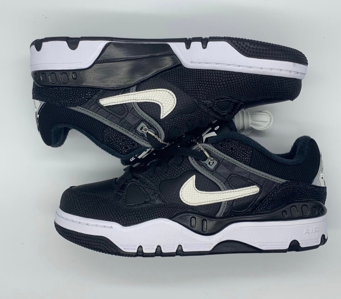 Air Force 3(エアフォース3) 人気の新作/中古通販【スニーカー