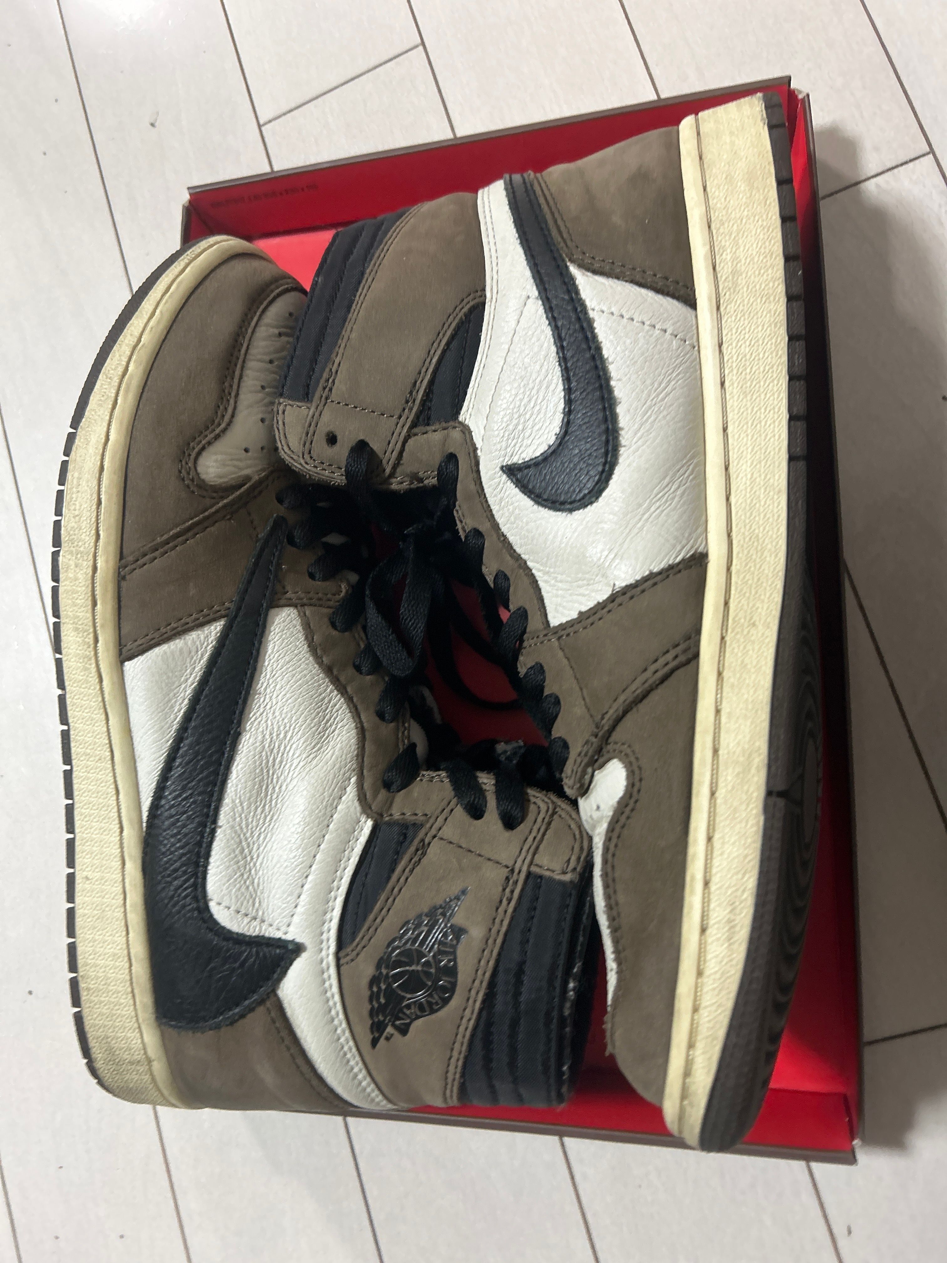 Travis Scott × Nike Air Jordan 1 Retro High OG TS SP "Sail/Dark Mocha"