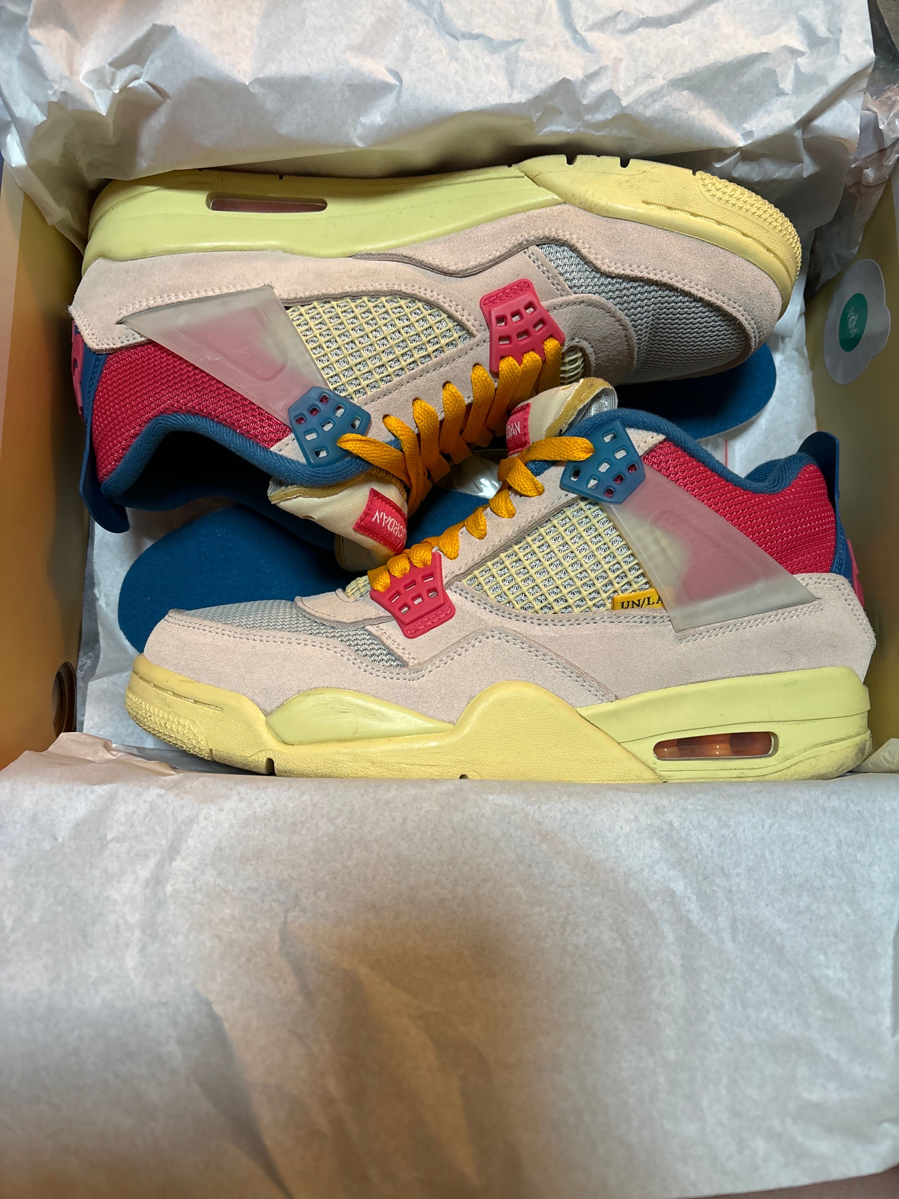 UNION × Nike Air Jordan 4 SP "Guava Ice/Light Fusion Red"