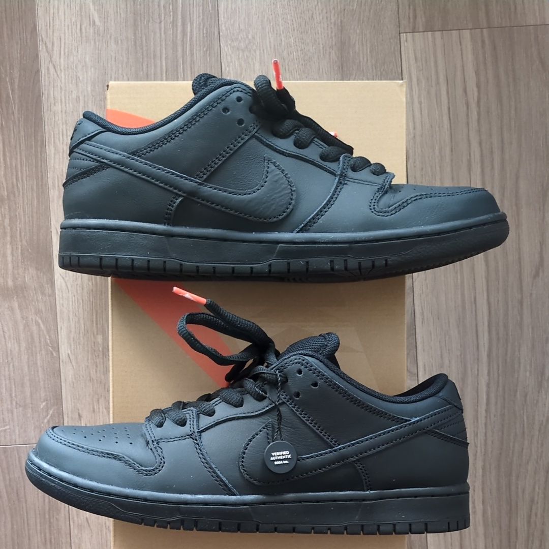 Nike SB Dunk Low Pro ISO "Triple Black"