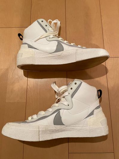 sacai × NIKE BLAZER MID "WHITE/WOLF GREY"