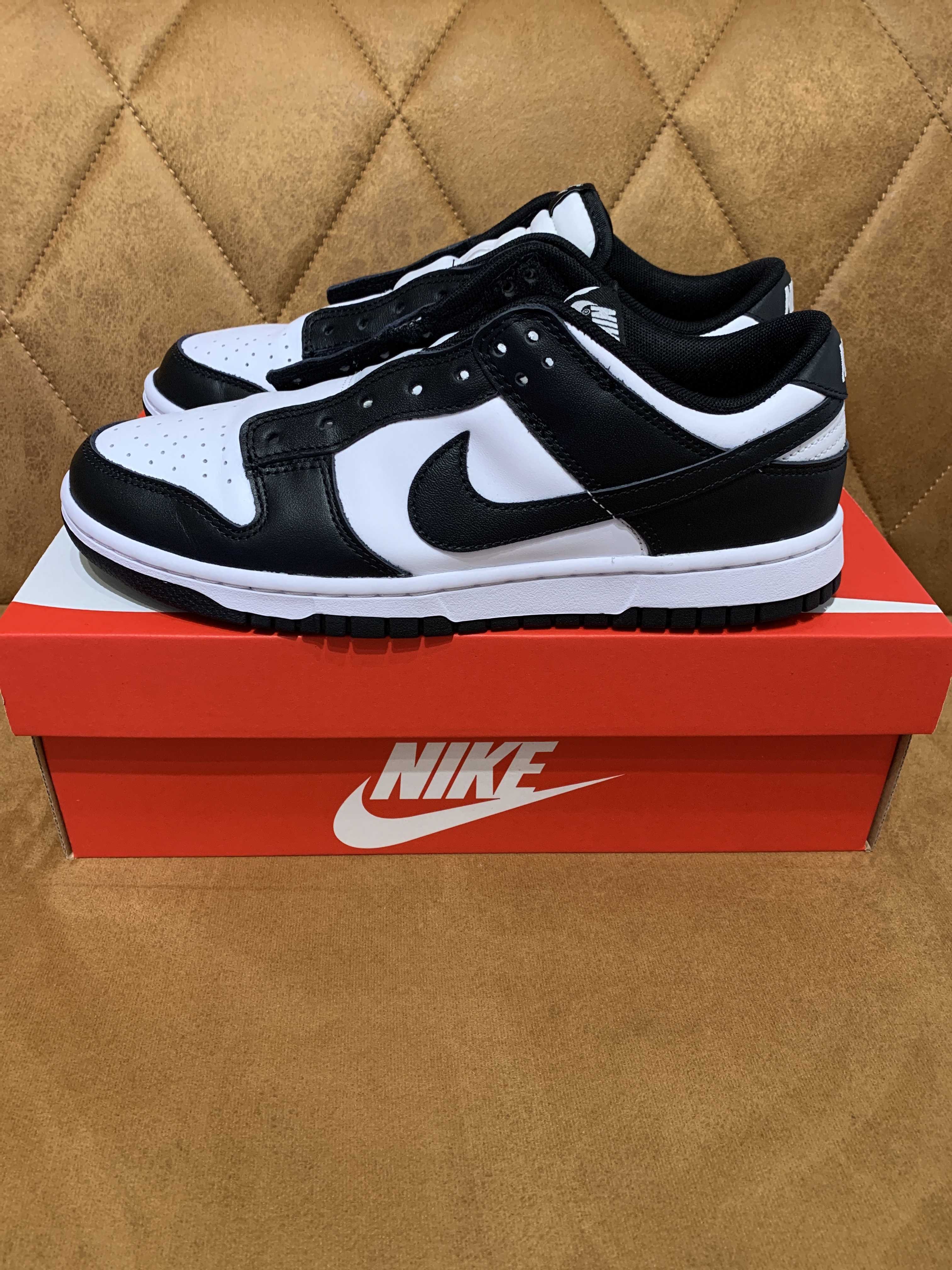 Nike Dunk Low Retro "Panda/White/Black"