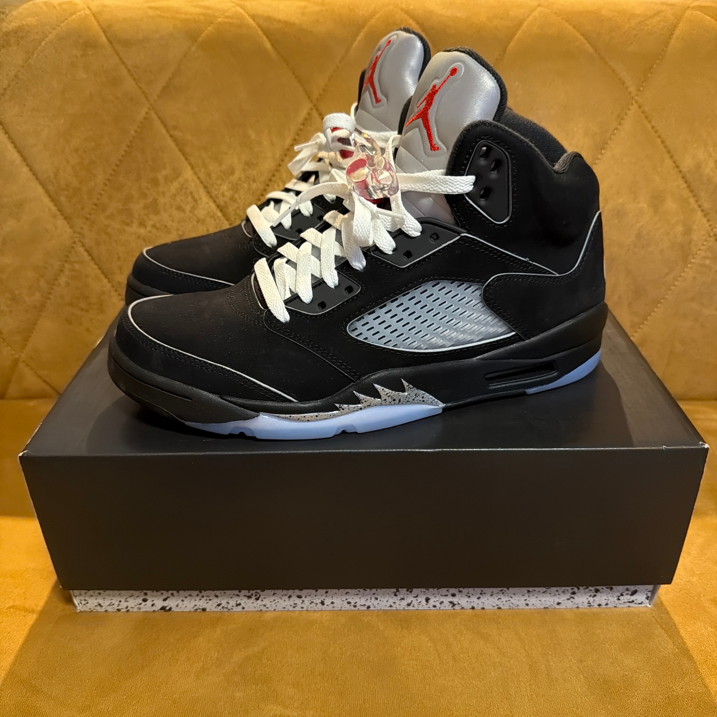 Nike Air Jordan 5 Retro OG "Black Metallic Reimagined"