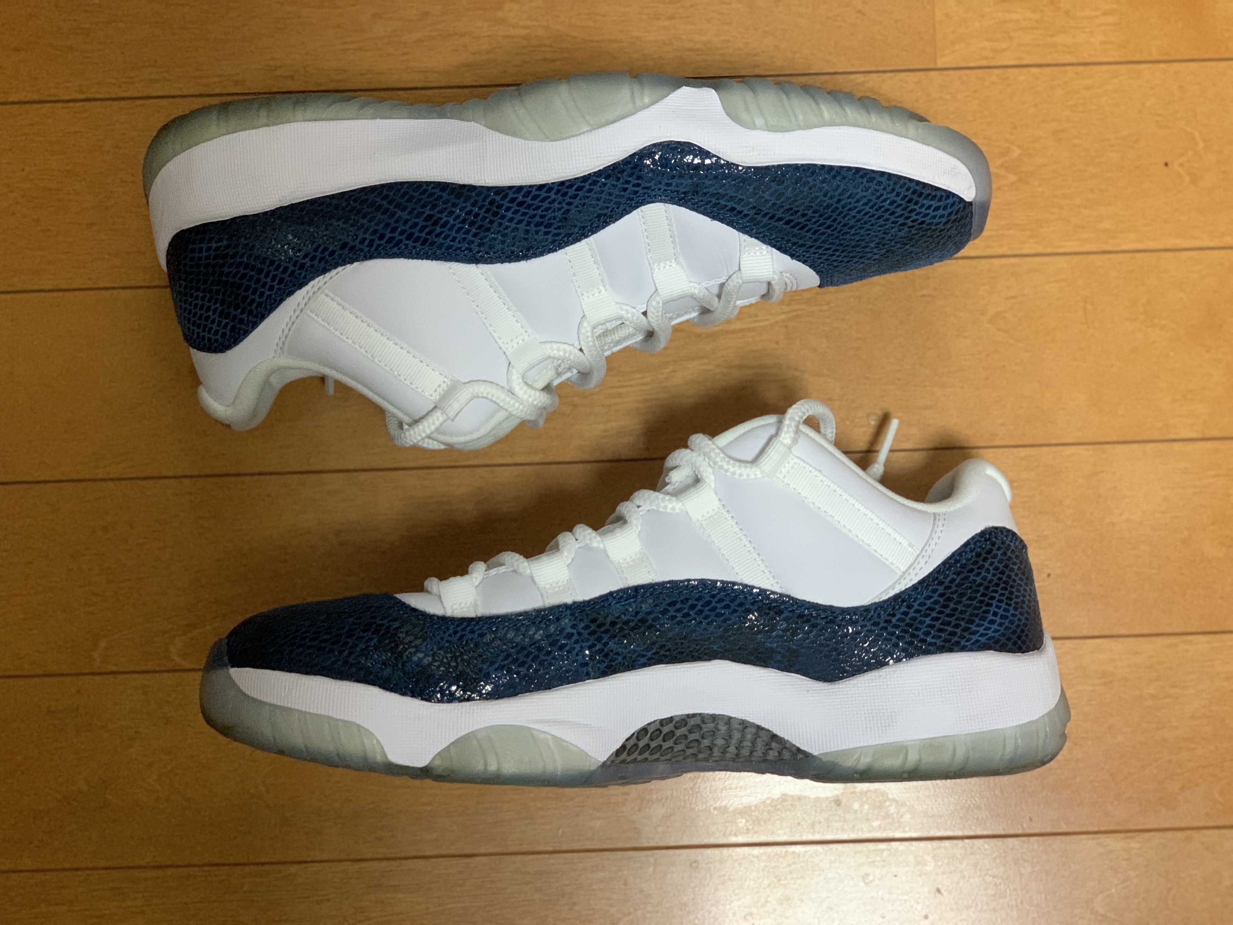 AIR JORDAN 11 LOW "SNAKESKIN"