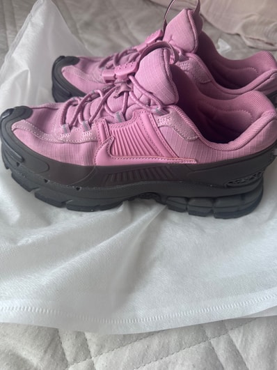 Nike Women's Zoom Vomero Roam "Anthracite/Black/Light Bone/Elemental Pink"