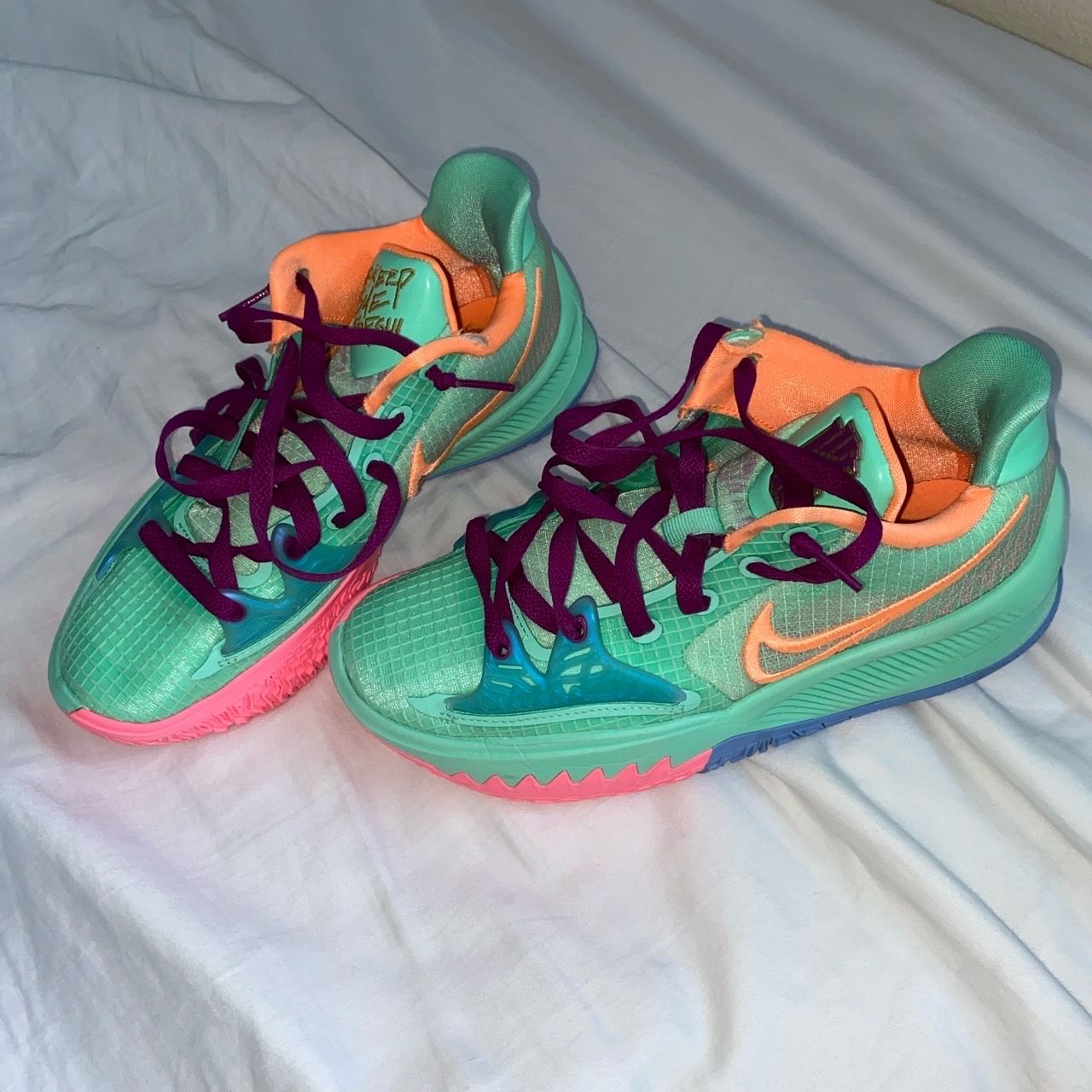 NIKE KYRIE 4 LOW KEEP SUE FRESH