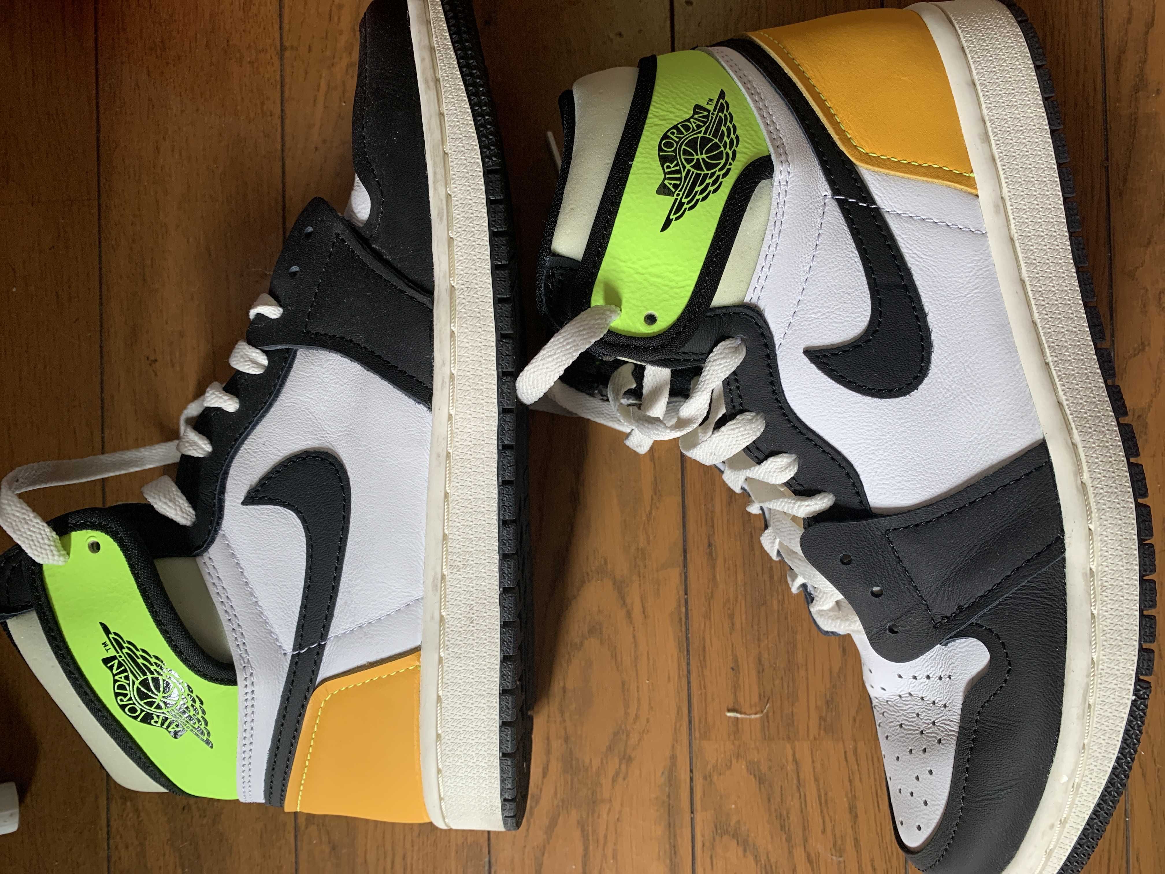 Nike Air Jordan 1 High OG "Volt Gold"