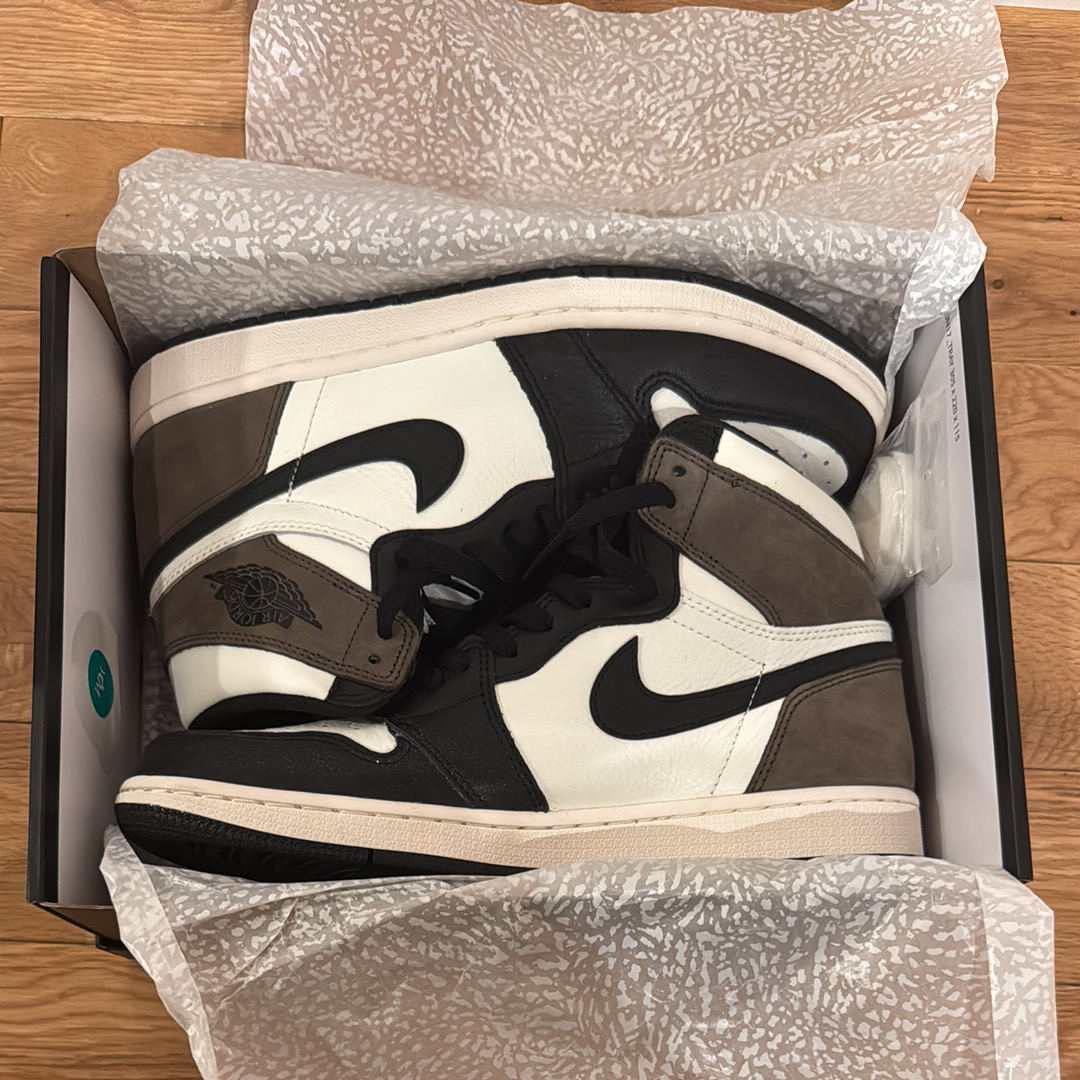 Nike Air Jordan 1 High ダークモカ26cm スニダン購入品 Nike Air Jordan 1 High OG 