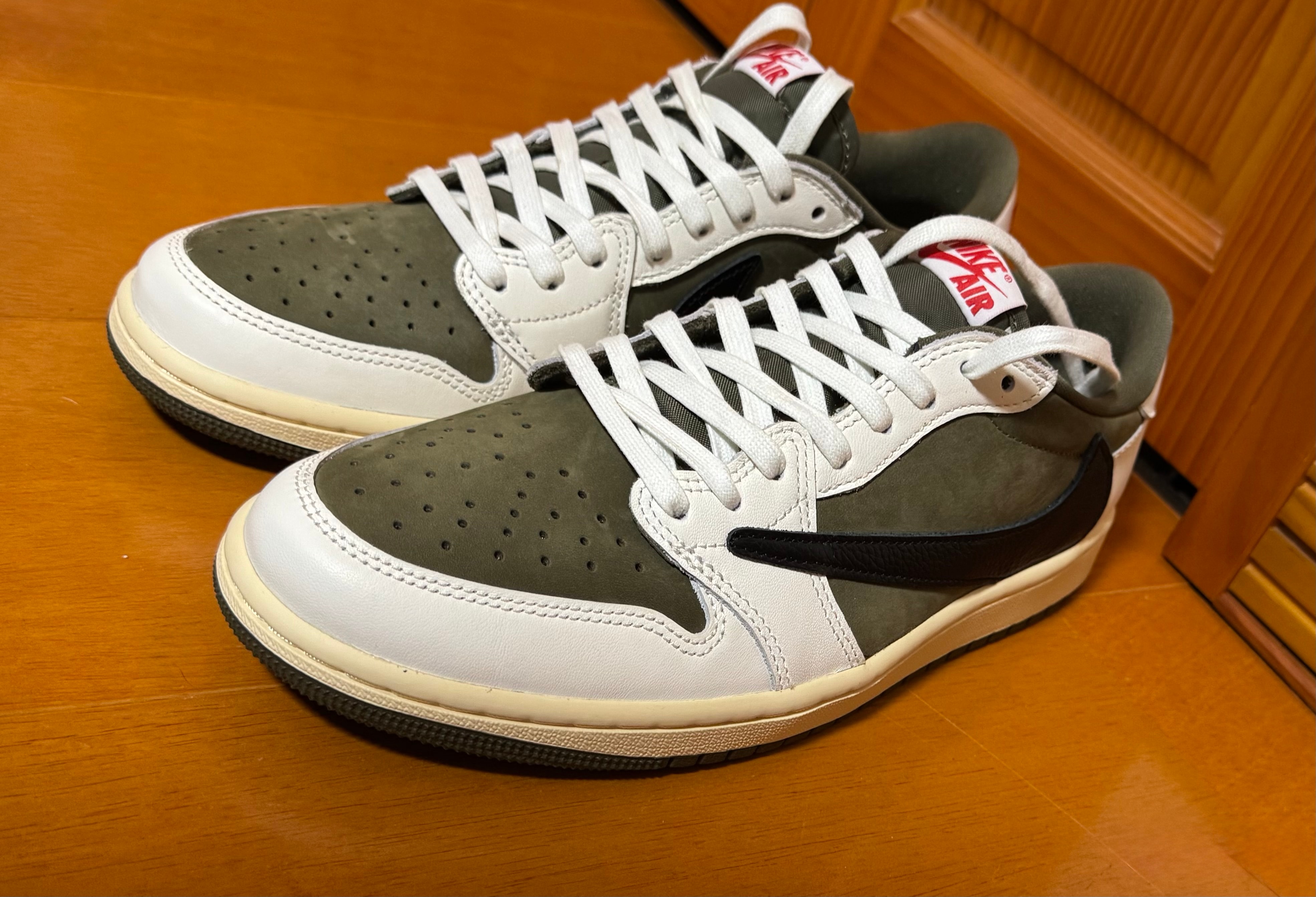 Travis Scott × Nike Air Jordan 1 Low OG SP "Reverse Olive"