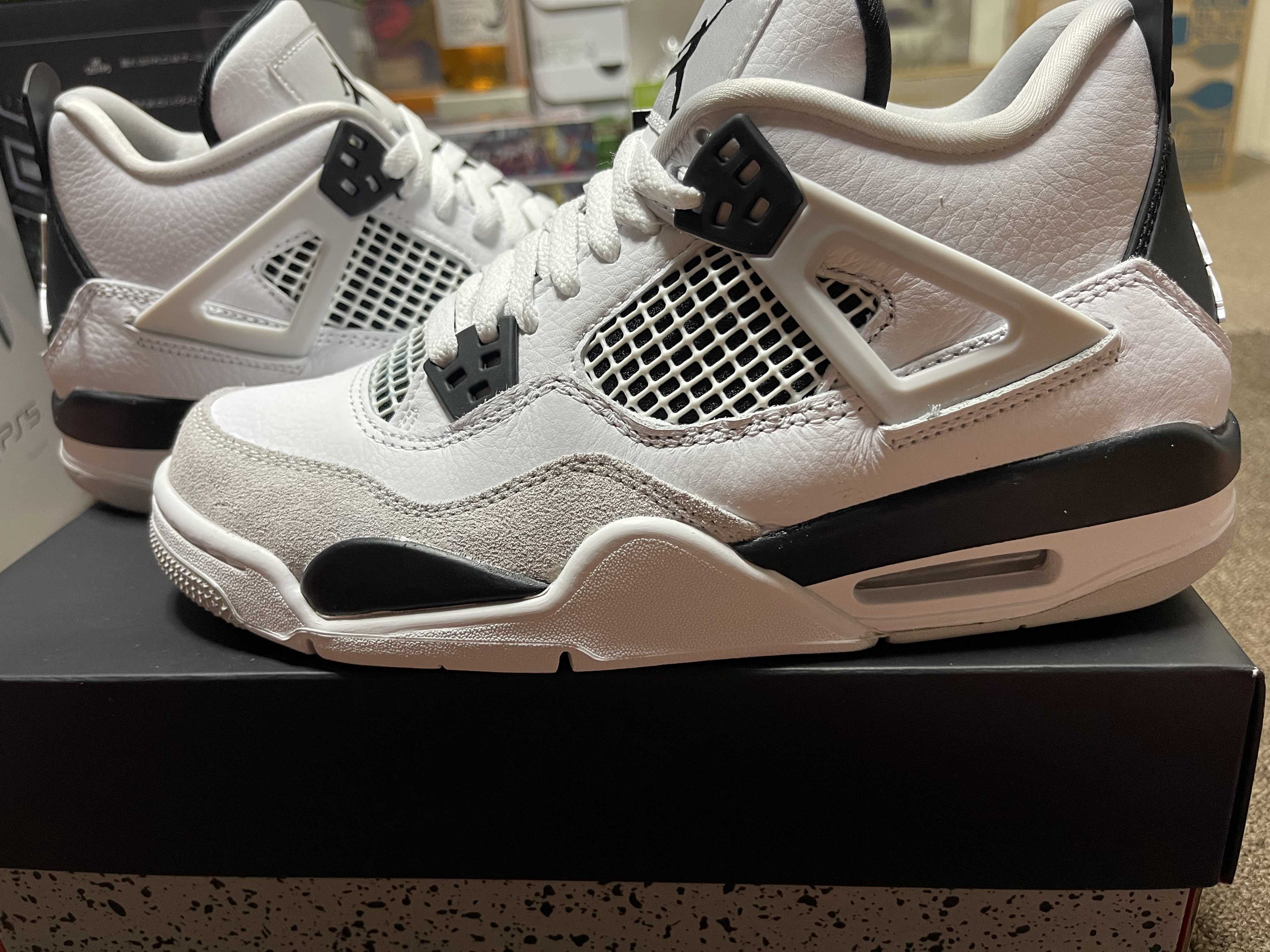 Nike GS Air Jordan 4 "Military Black"