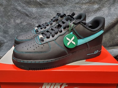 Nike Air Force 1 Low "Black Tiffany"