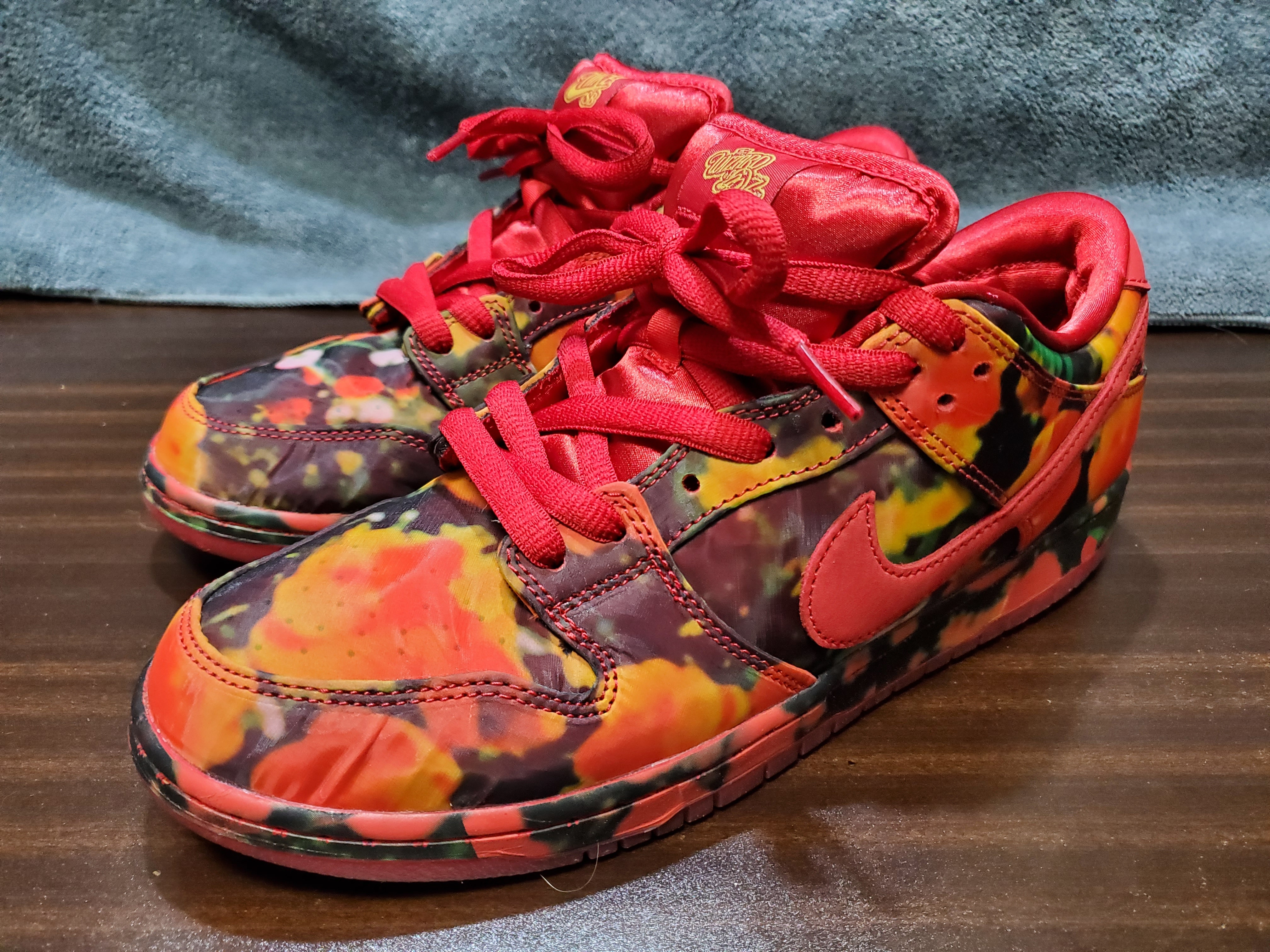 オズの魔法使い × ナイキ SB ダンク ロー "ポピーフィールド"