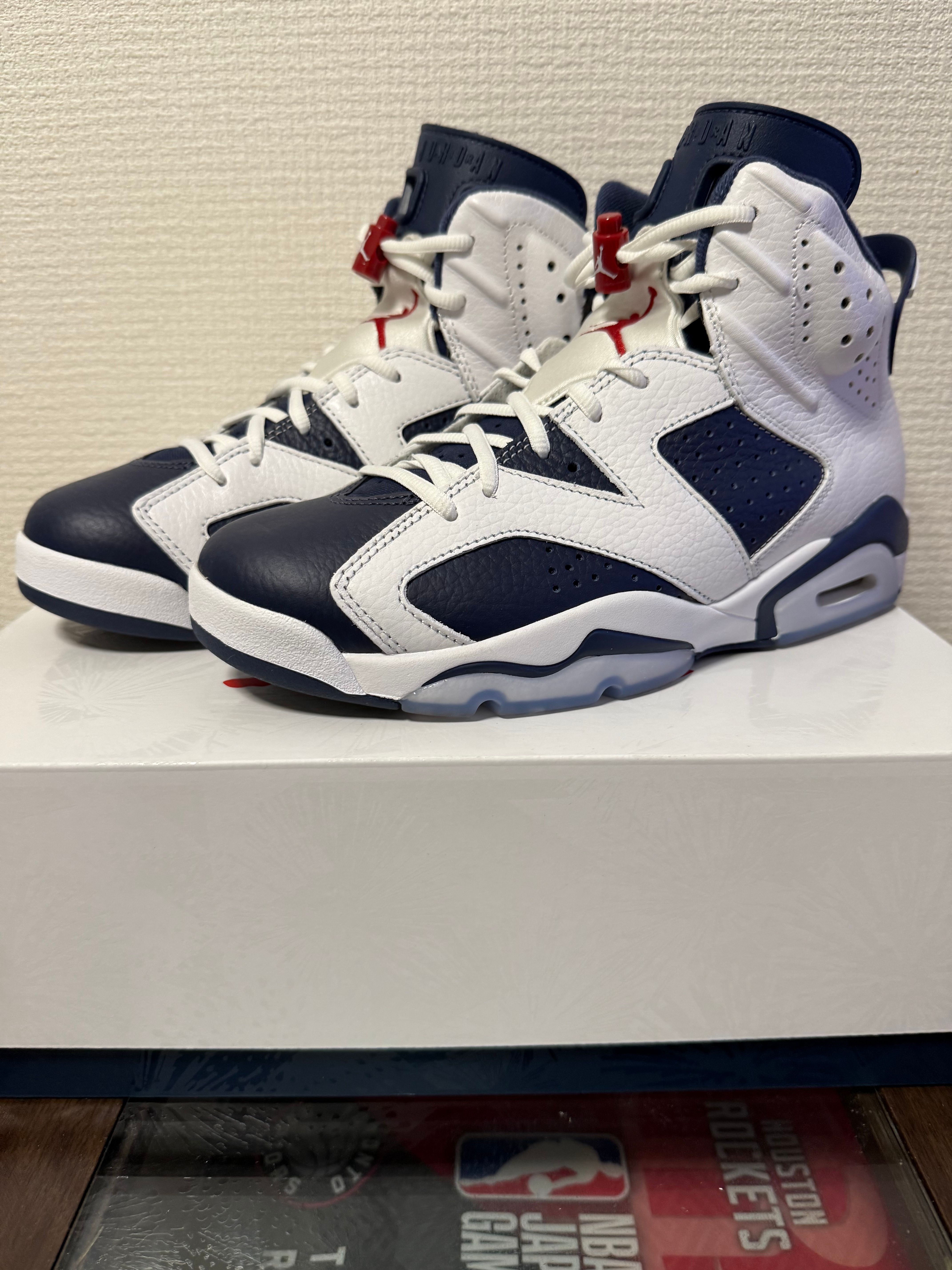 Nike Air Jordan 6 Retro "White and Midnight Navy"