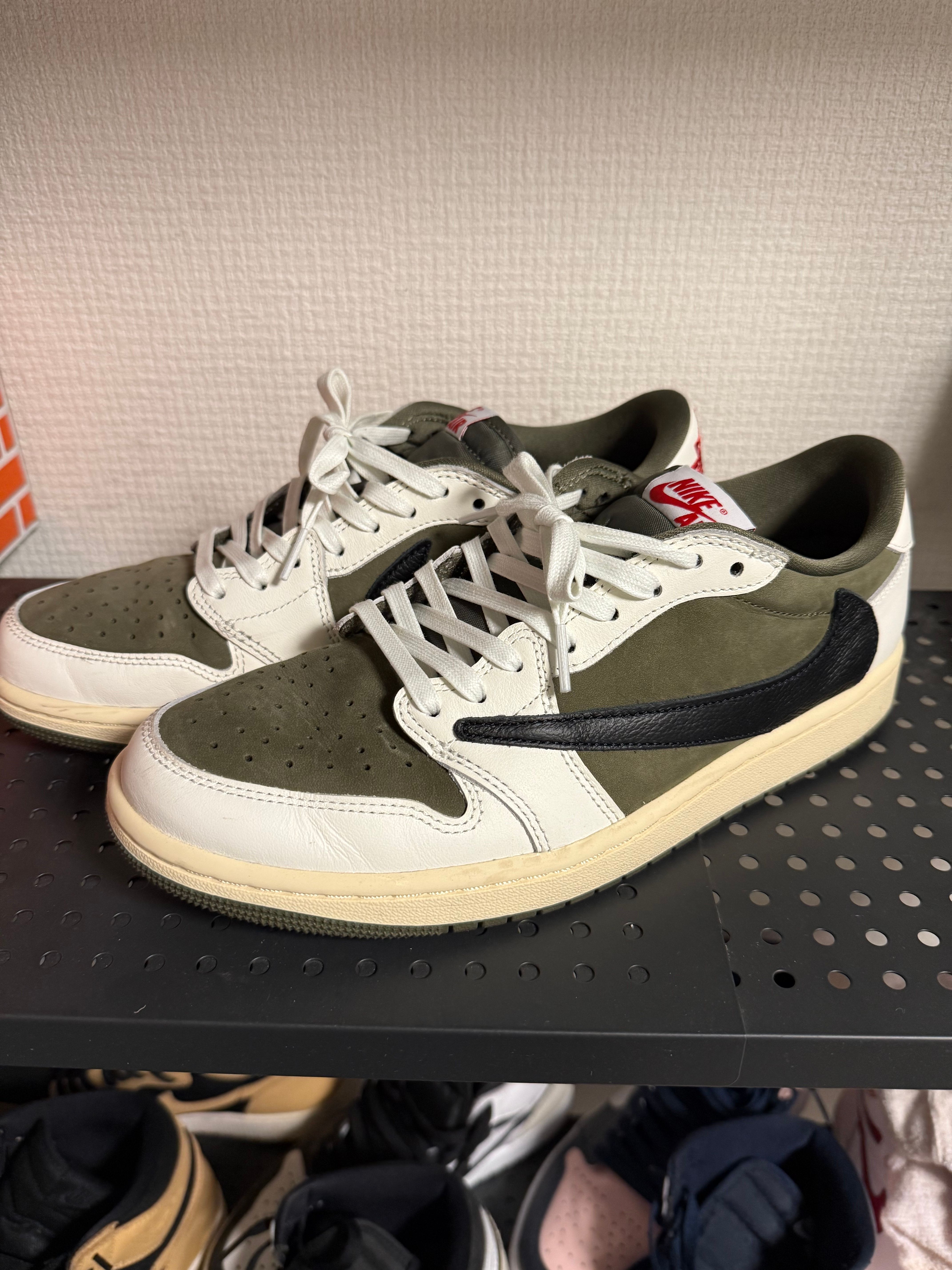 Travis Scott × Nike Air Jordan 1 Low OG SP "Reverse Olive"