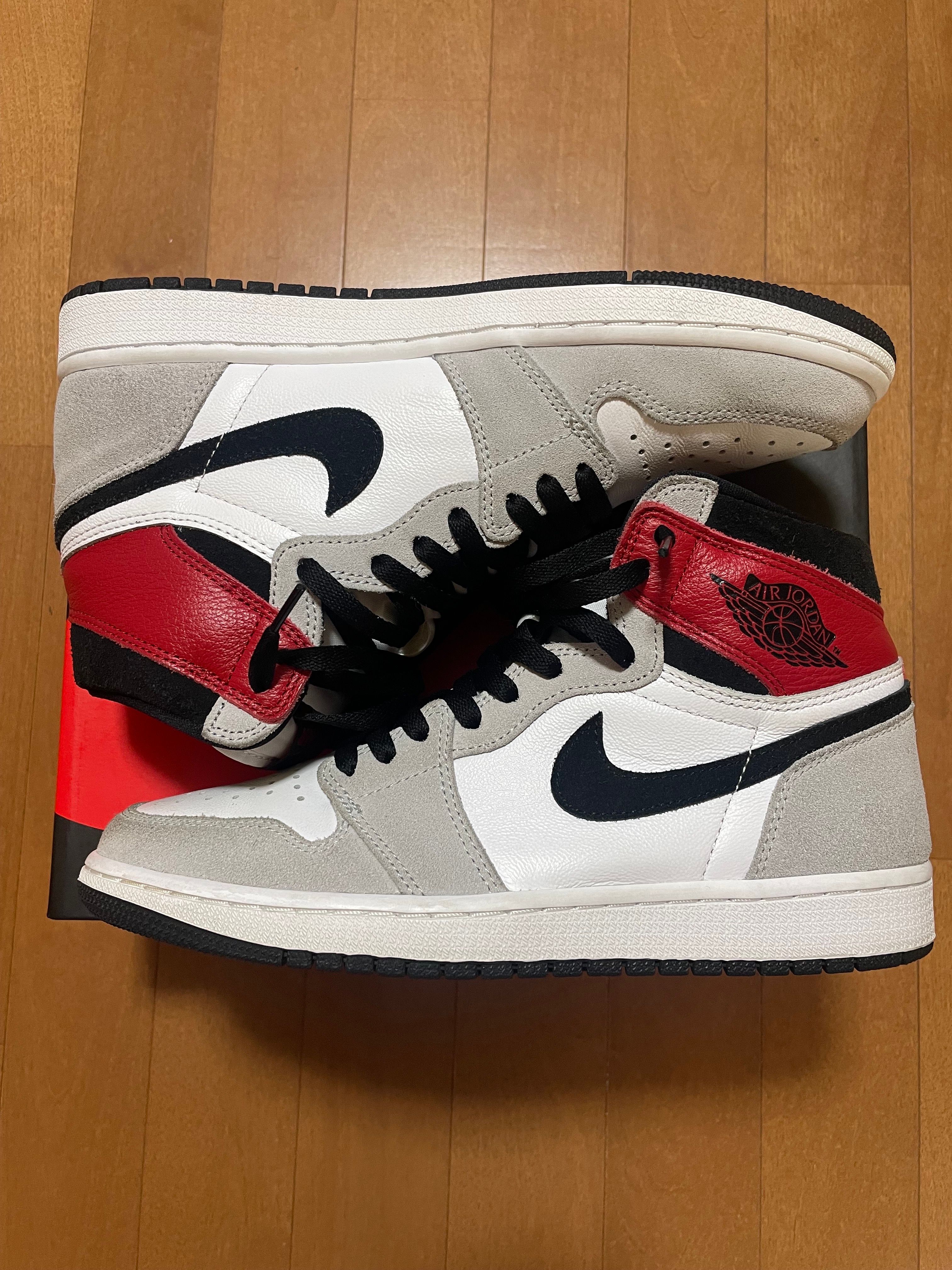 Nike Air Jordan 1 High OG "White/Black/Light Smoke Grey"