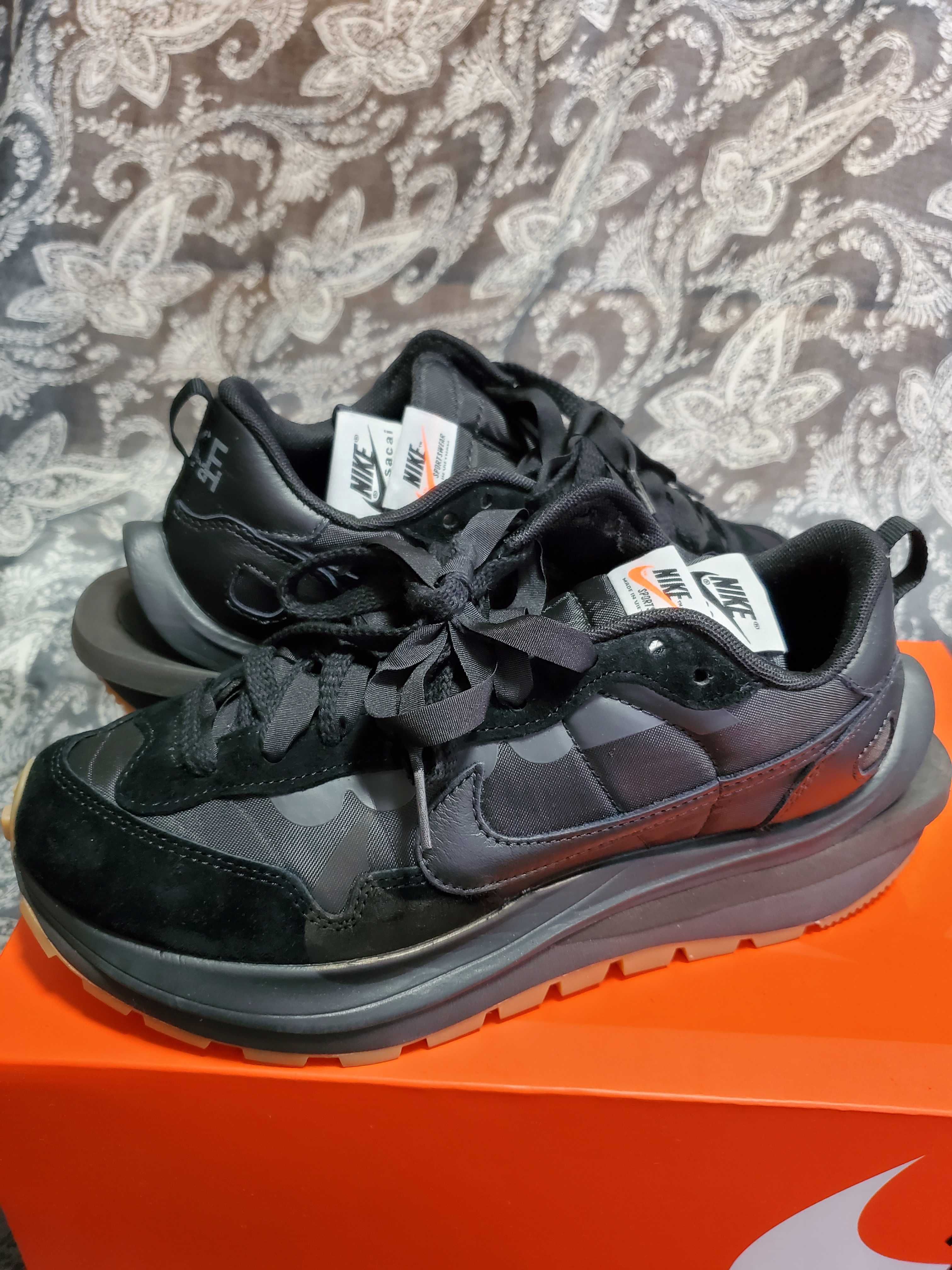 sacai × Nike VaporWaffle "Black Gum"