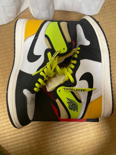 Nike Air Jordan 1 High OG "Volt Gold"