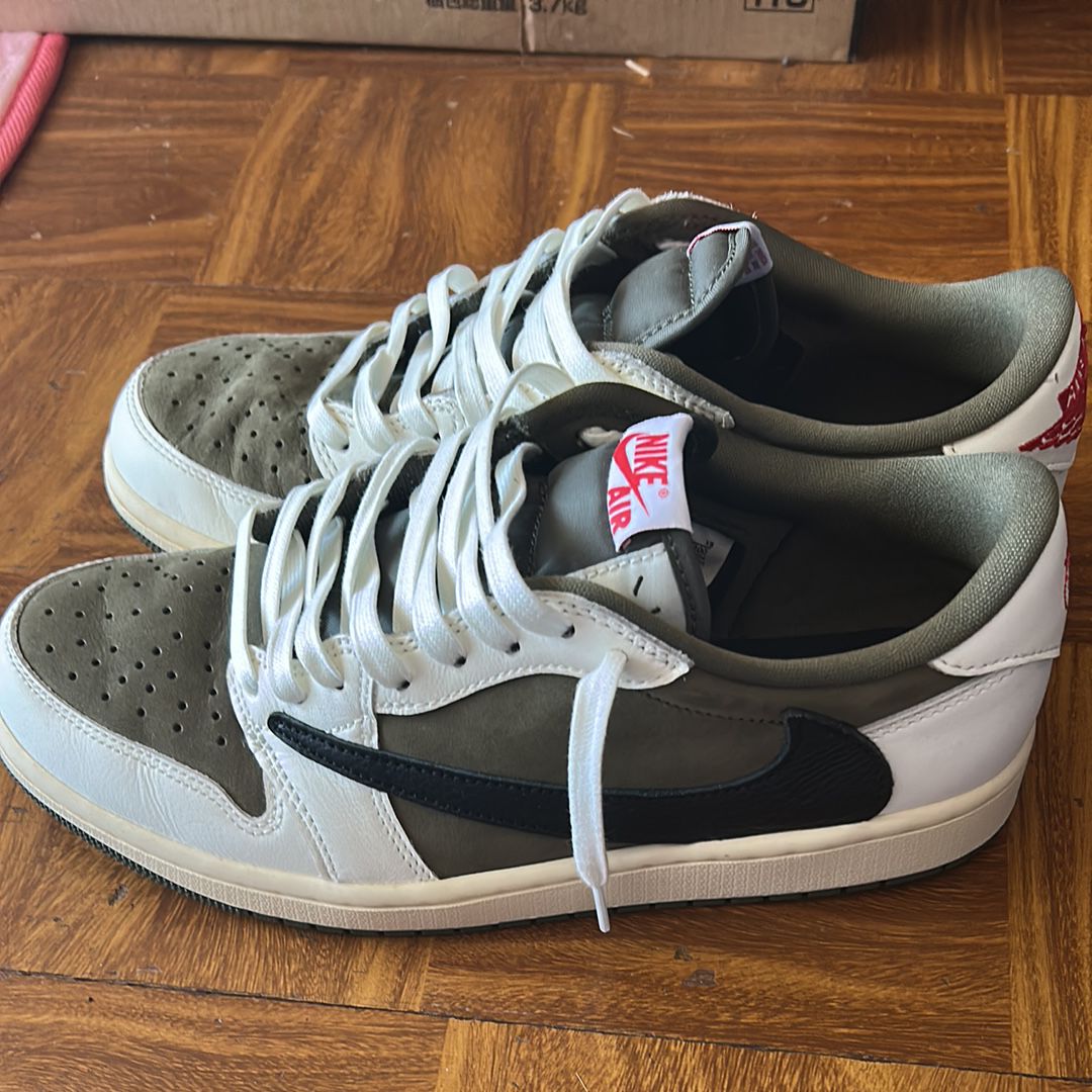 Travis Scott × Nike Air Jordan 1 Low OG SP "Reverse Olive"