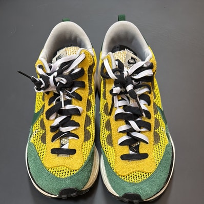 sacai × Nike Vapor Waffle "Tour Yellow/Stadium Green-Sail"