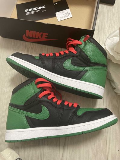 Nike Air Jordan 1 Retro High OG "Black/Pine Green" (2020)