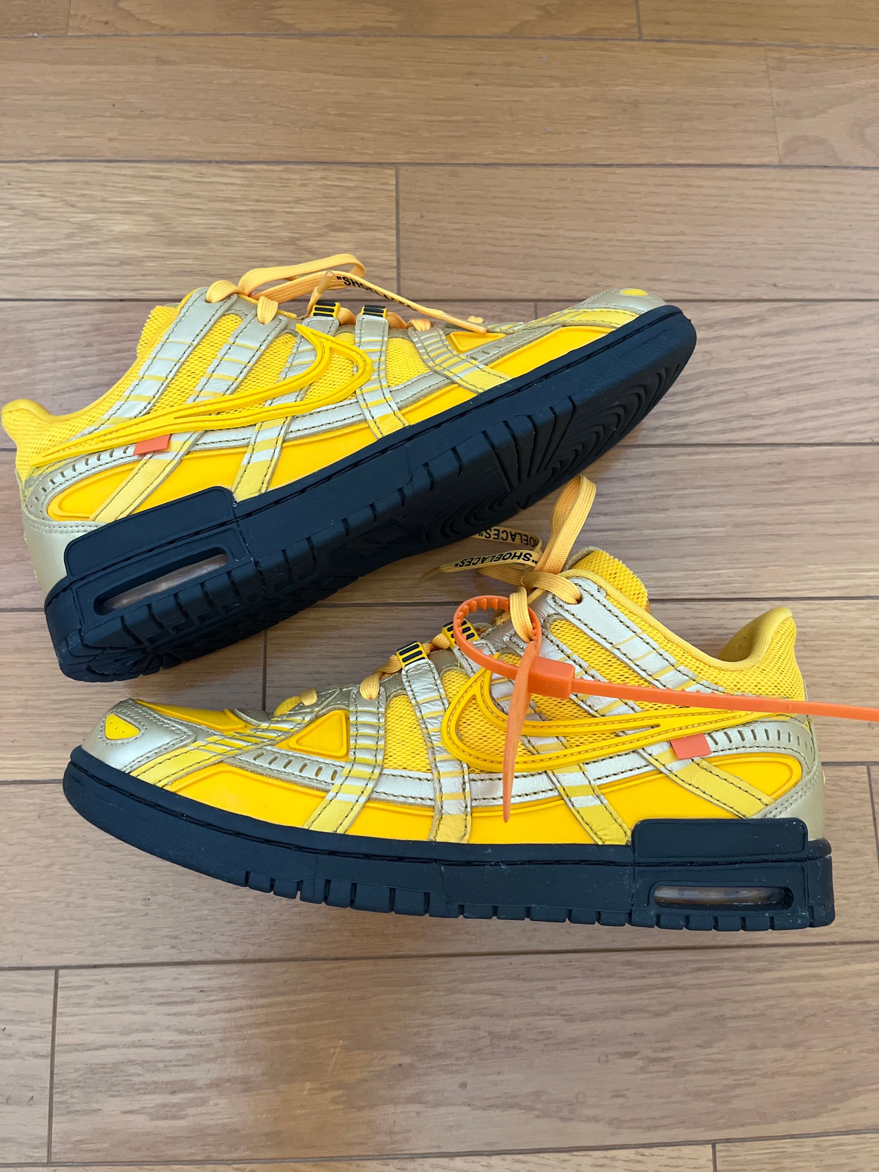 Off-White × Nike Air Rubber Dunk "University Gold" 