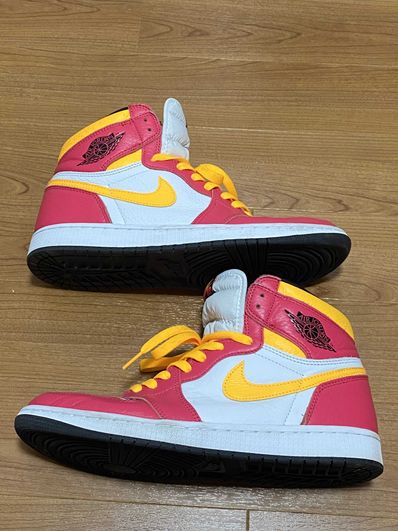 Nike Air Jordan 1 High OG "Light Fusion Red"