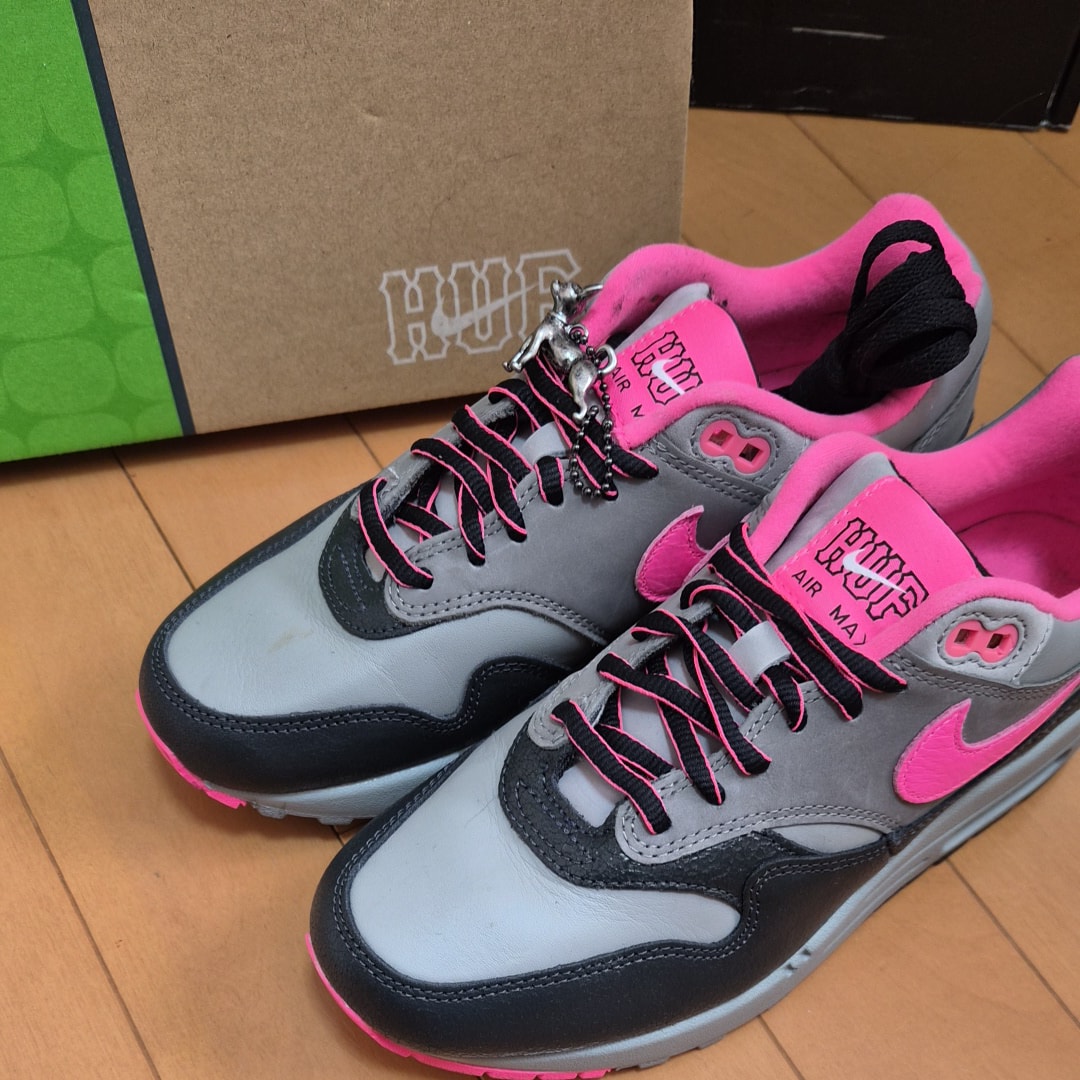 HUF × Nike Air Max 1 "Anthracite/Pink Pow"