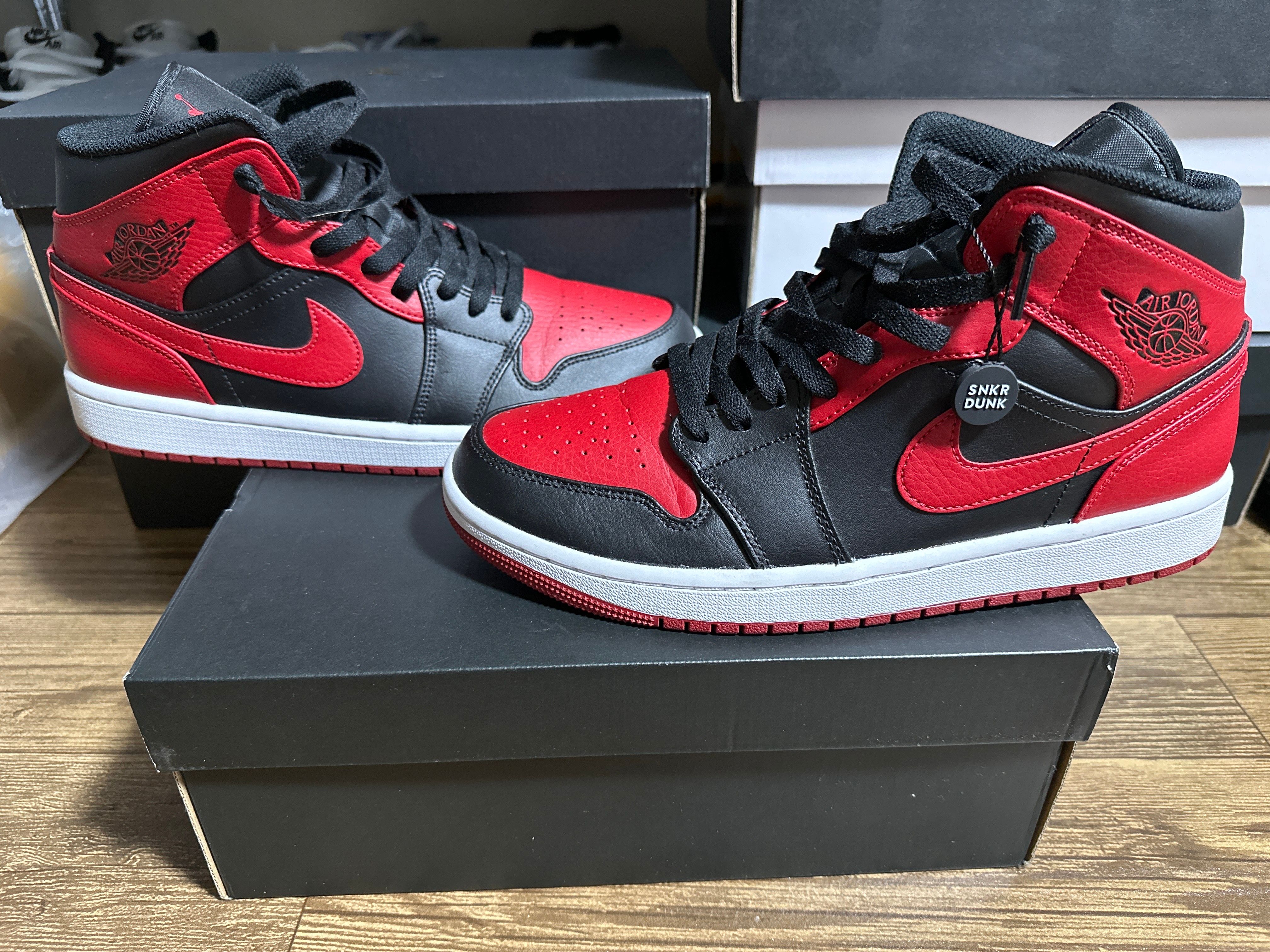 Nike Air Jordan 1 Mid "Bred"