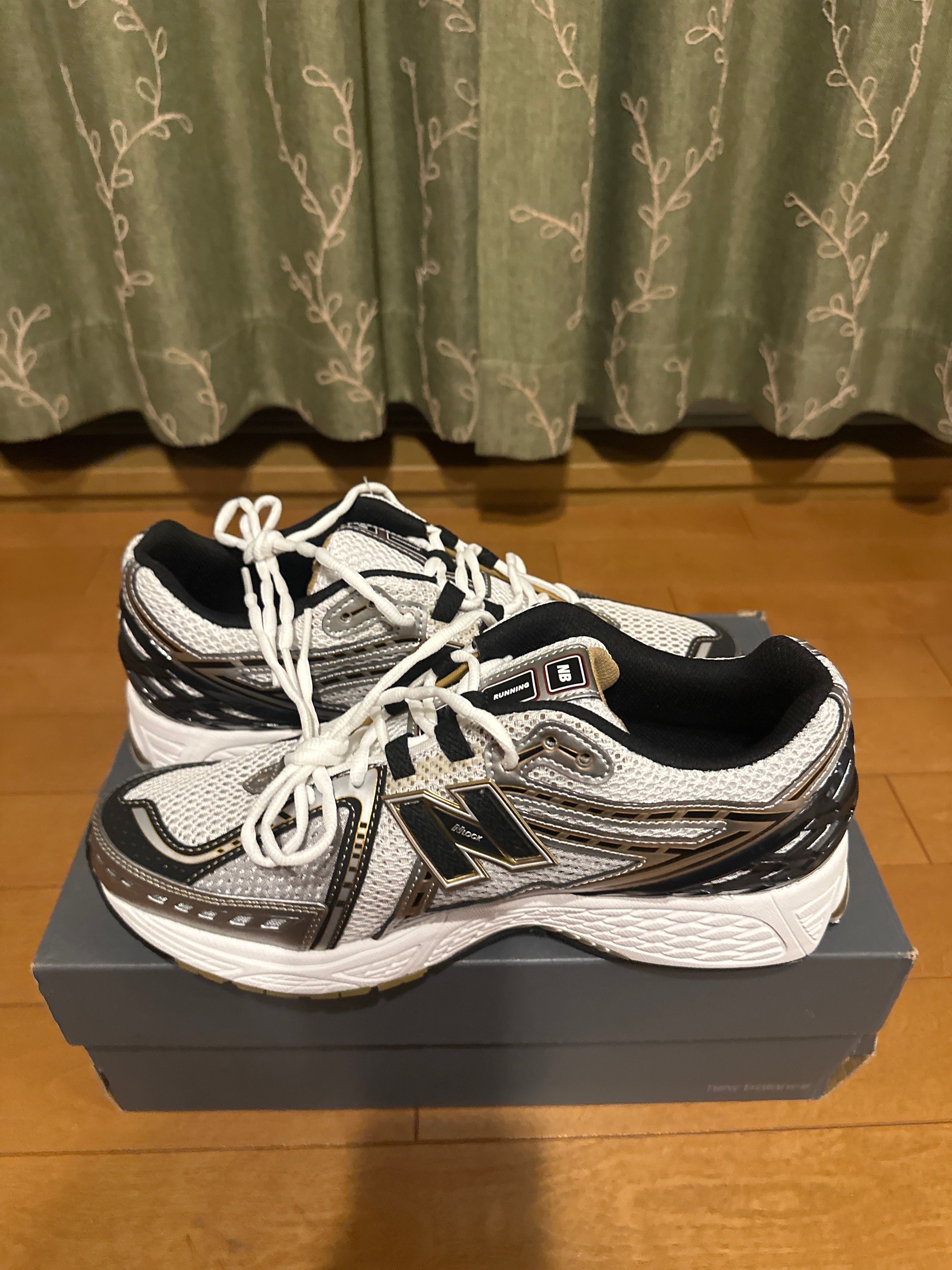 New Balance 1906R "Silver"