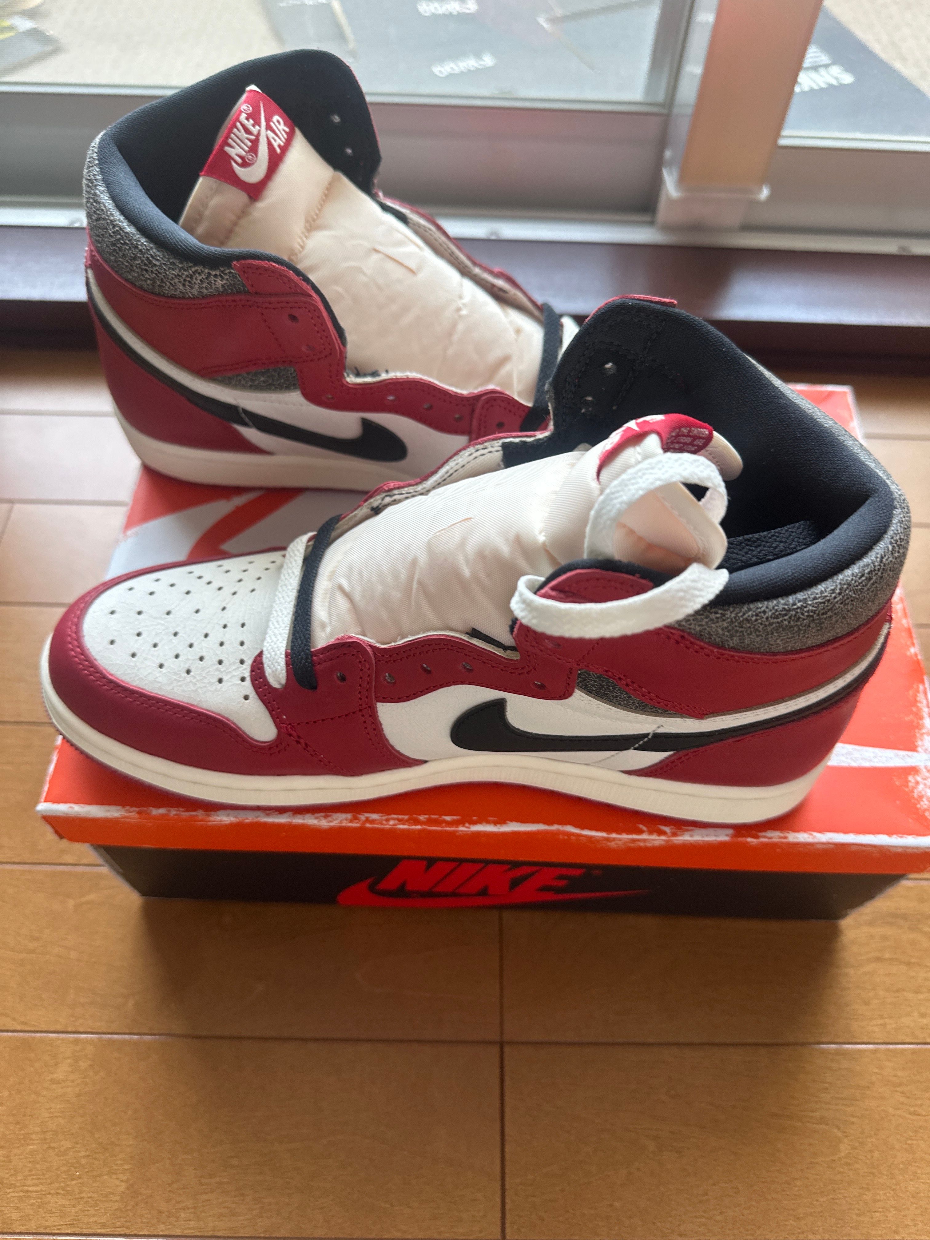 Nike Air Jordan 1 High OG "Lost & Found/Chicago"