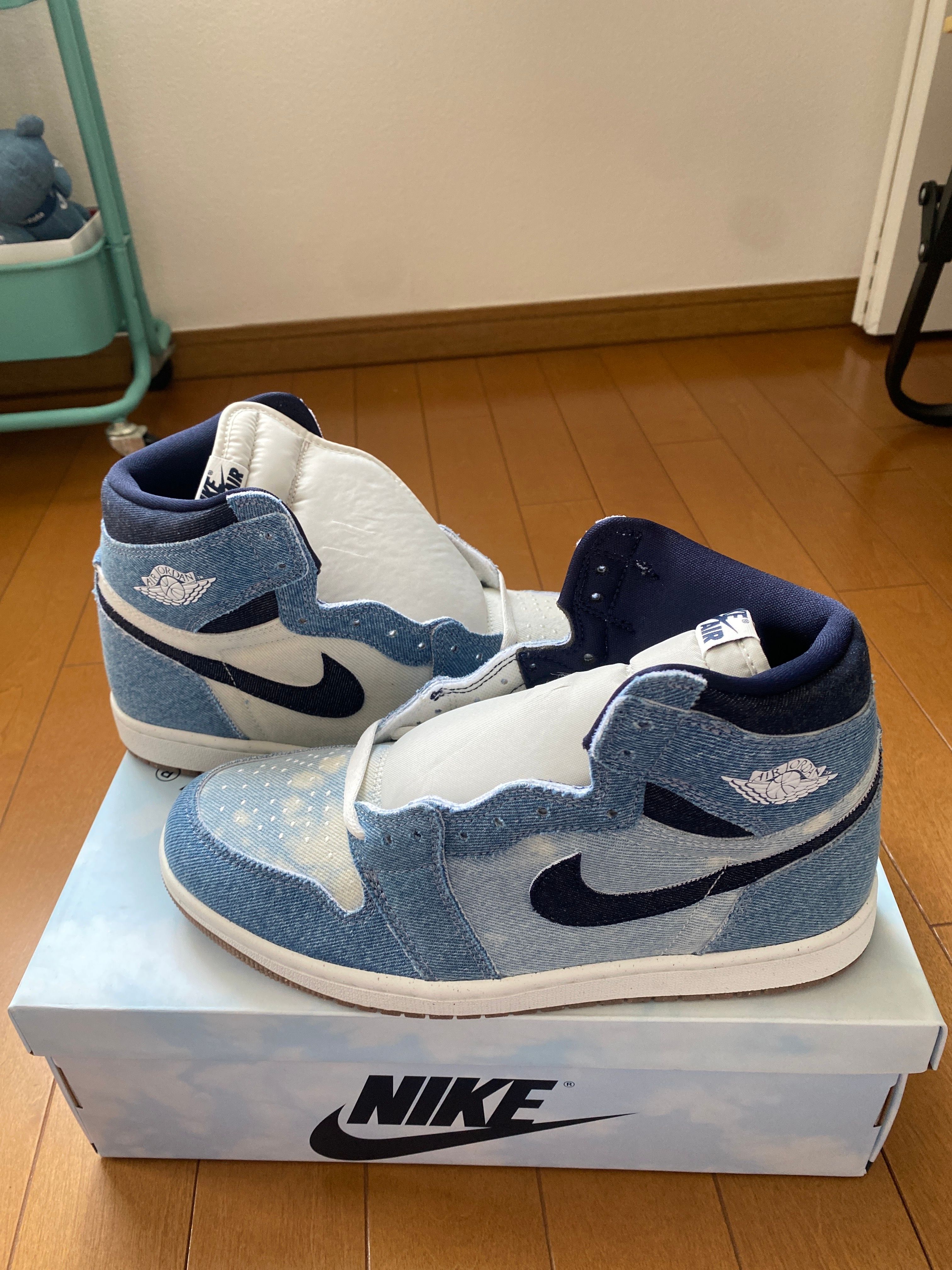 Nike Air Jordan 1 Retro High OG "Denim"