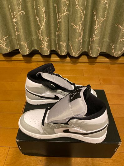 Nike Air Jordan 1 Mid "Light Smoke Grey/White/Black"