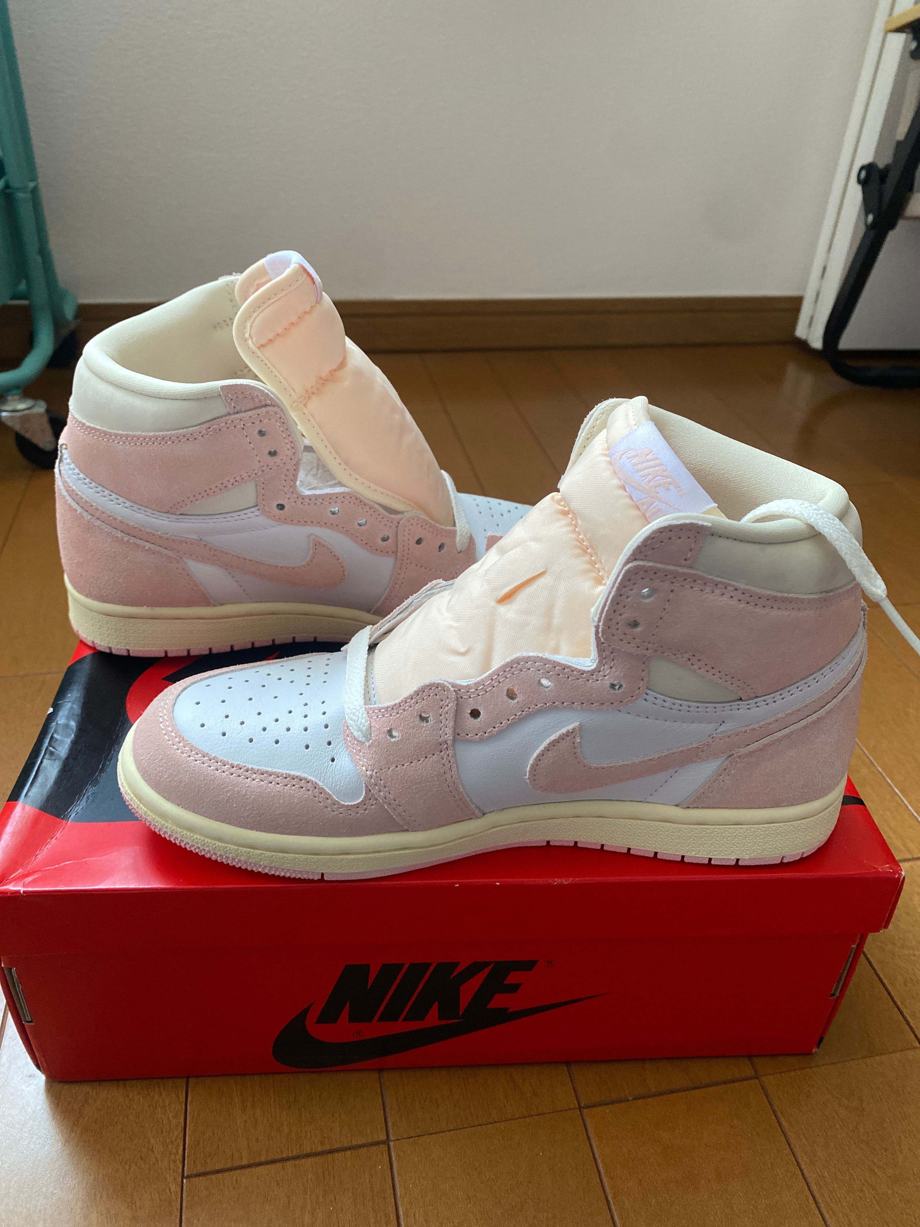 Nike Women's Air Jordan 1 Retro High OG "Washed Pink"