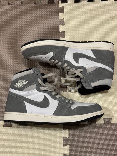 Nike Air Jordan 1 Retro High OG "Black and Smoke Grey"