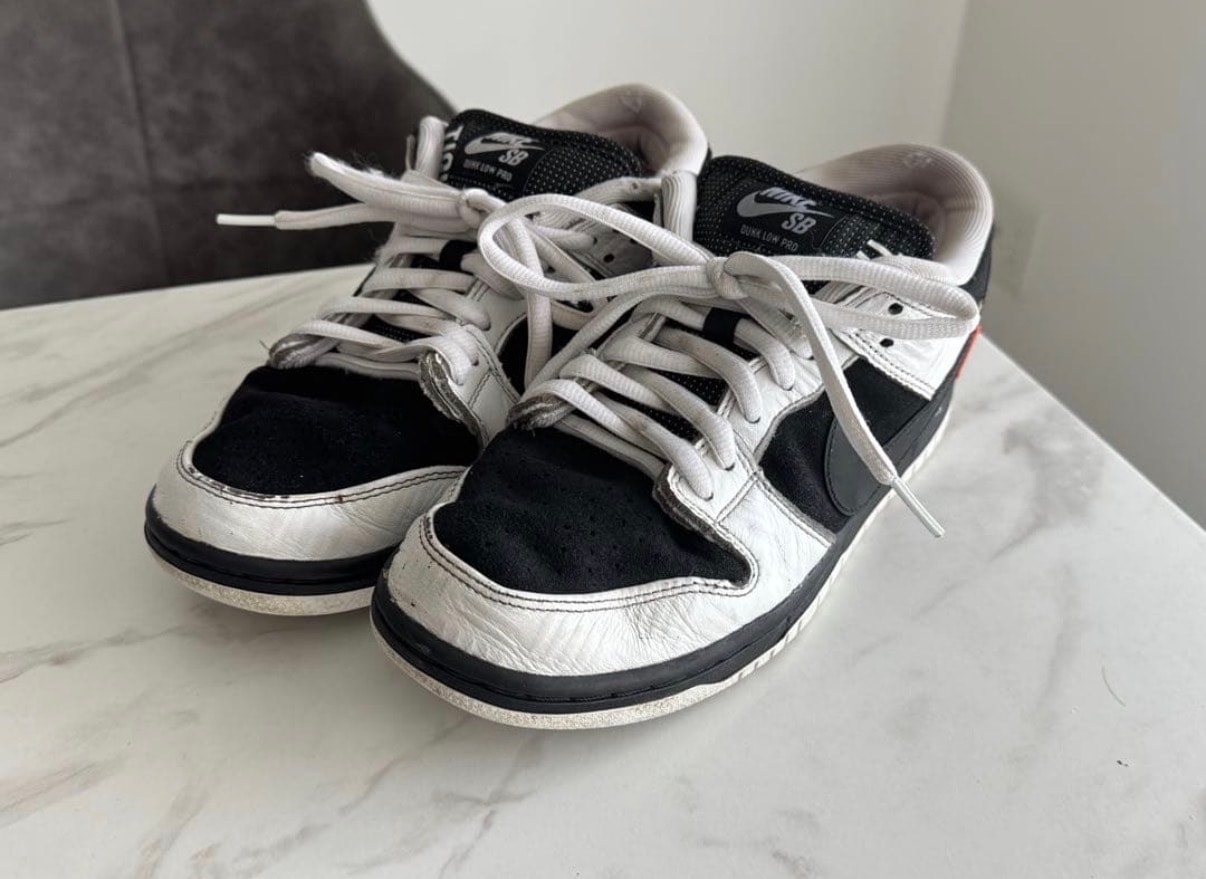 タイトブース × ナイキ SB ダンク ロー プロ QS "ブラック アンド ホワイト"