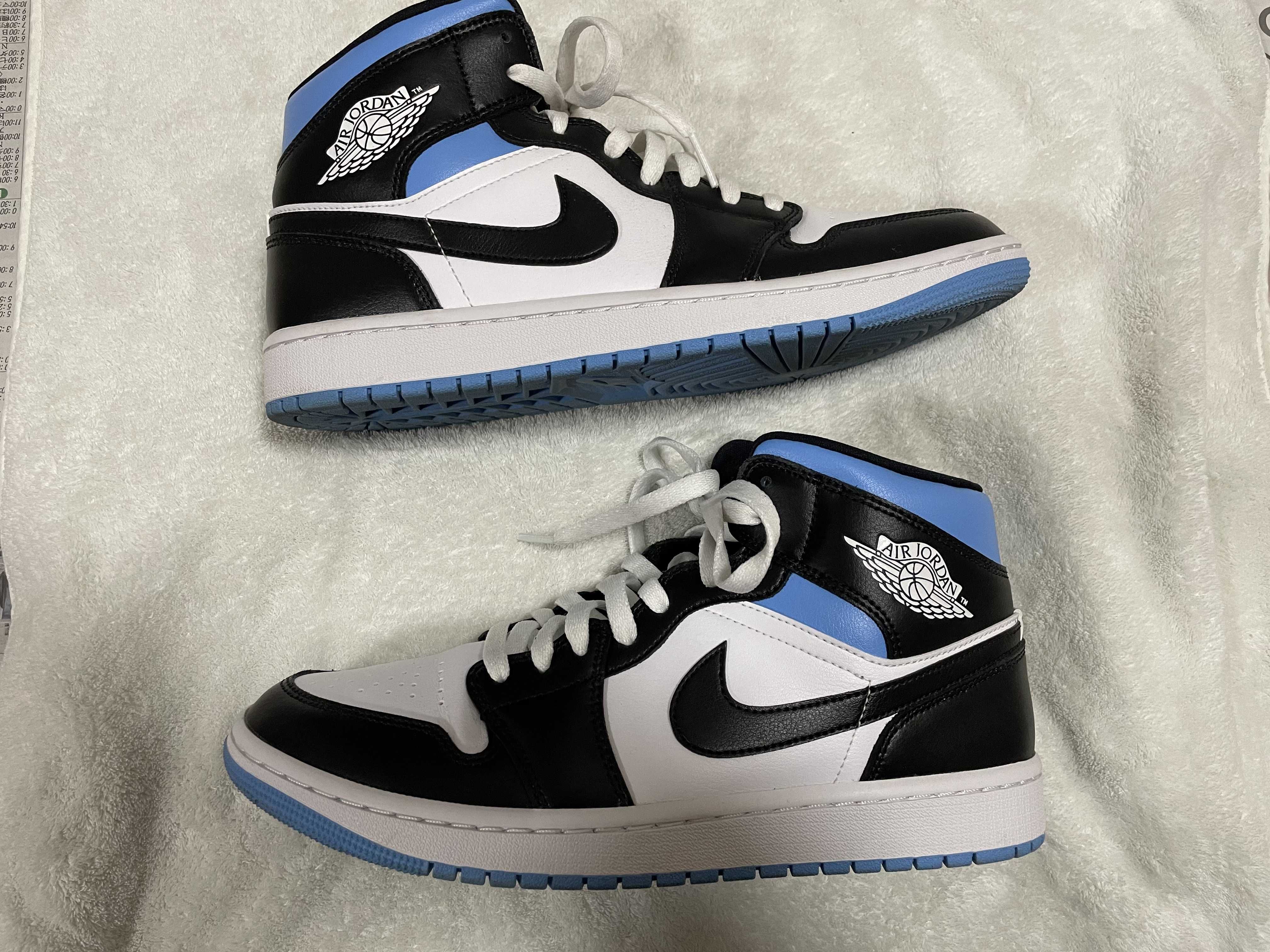 Nike Women's Air Jordan 1 Mid "Black/University Blue"