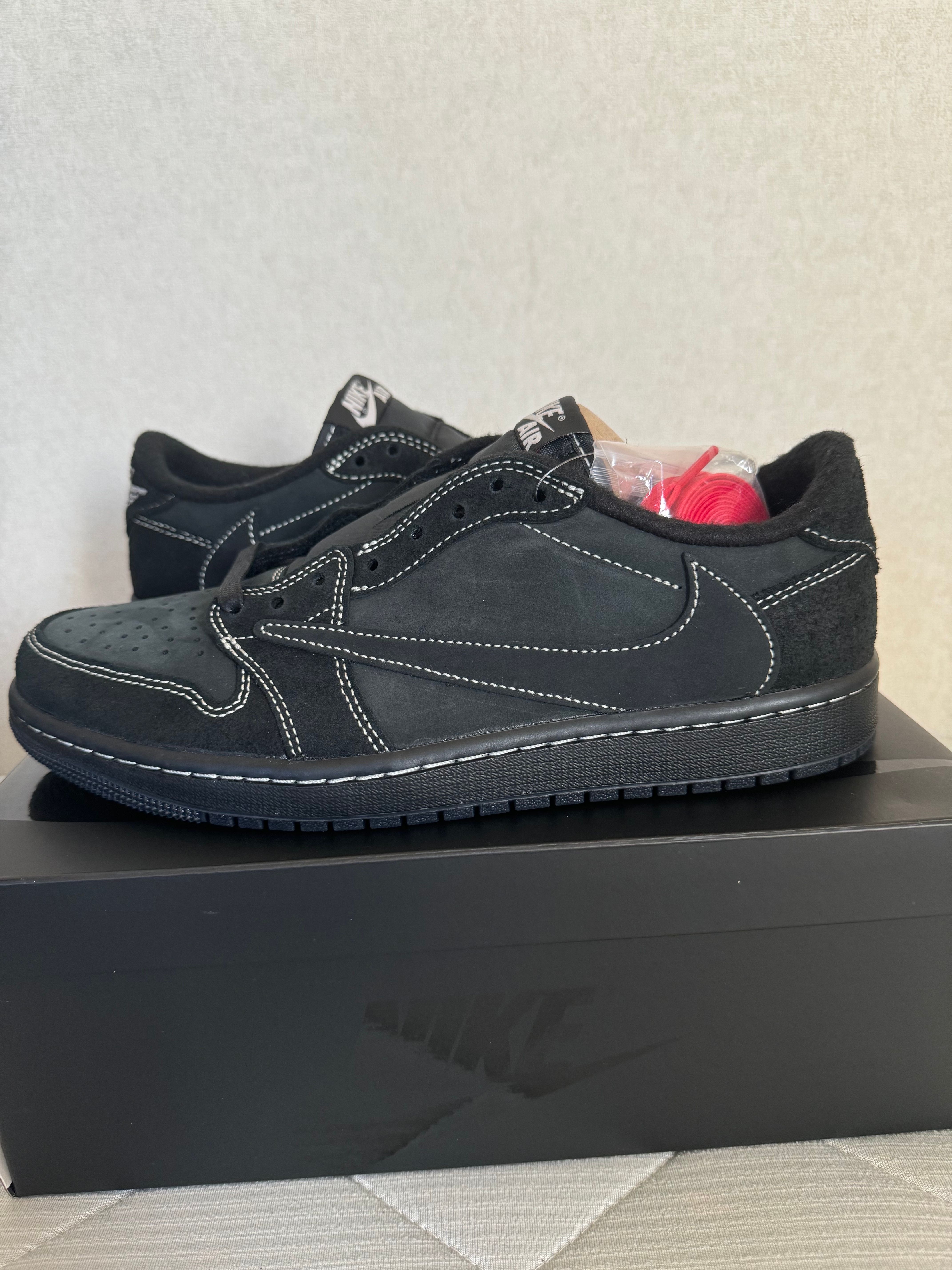 Travis Scott × Nike Air Jordan 1 Low OG SP "Black Phantom"