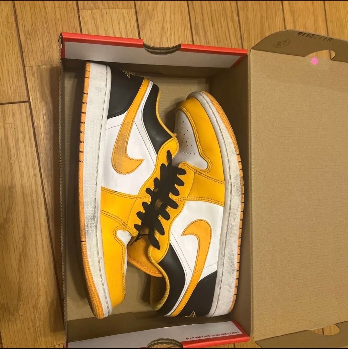 Nike Air Jordan 1 Low "Taxi"