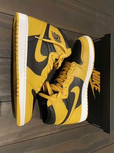 Nike Air Jordan 1 High OG "Pollen"