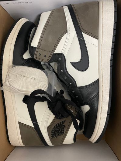 Nike Air Jordan 1 High OG "Sail/Dark Mocha/Black"